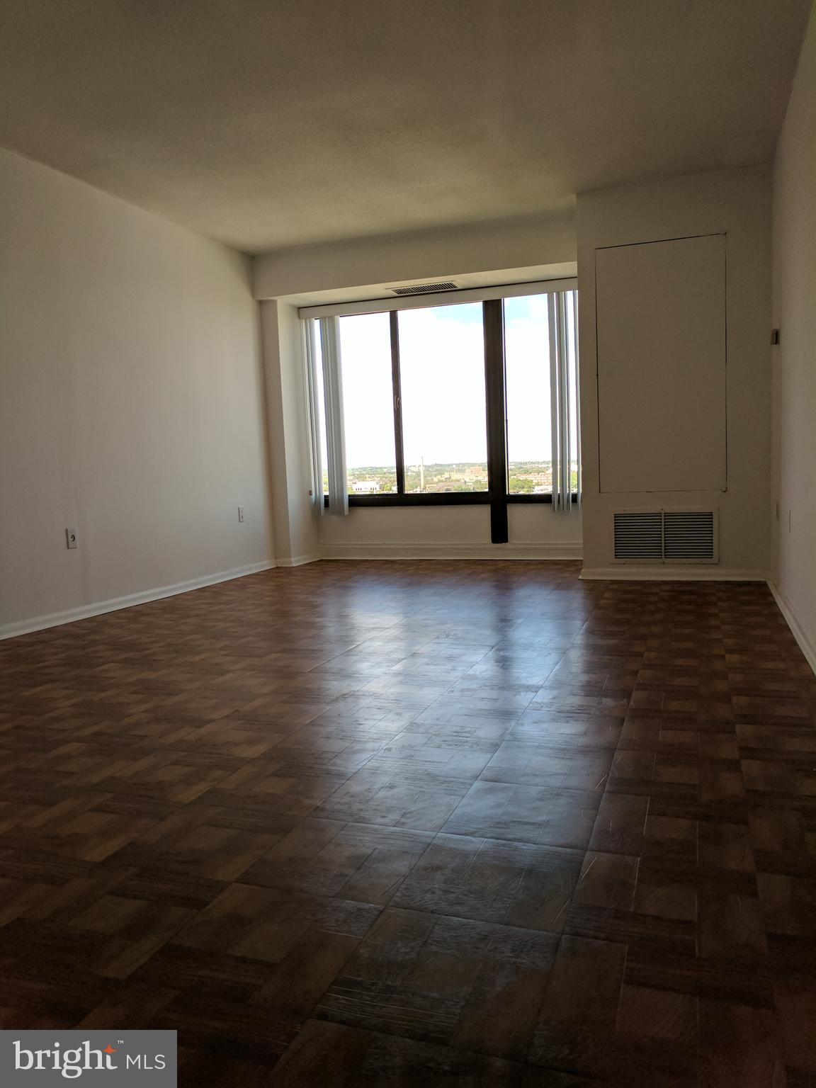 ART MUSEUM AREA - Residential Lease