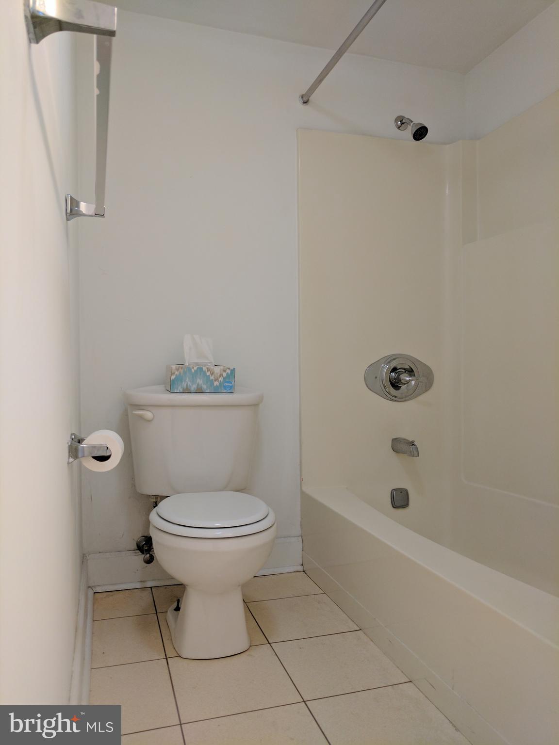 ART MUSEUM AREA - Residential Lease