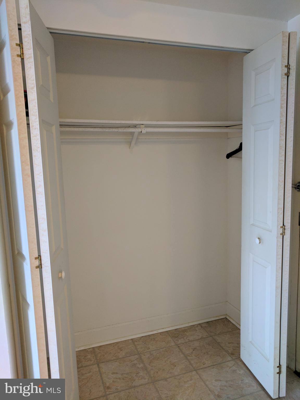 ART MUSEUM AREA - Residential Lease