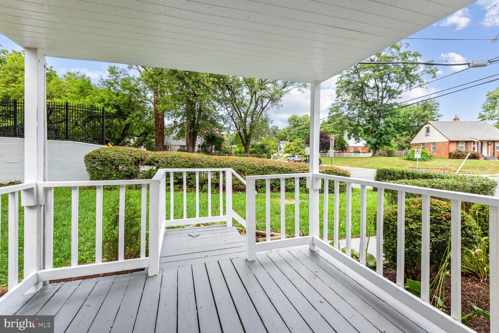 ROCKCREST - Residential Lease