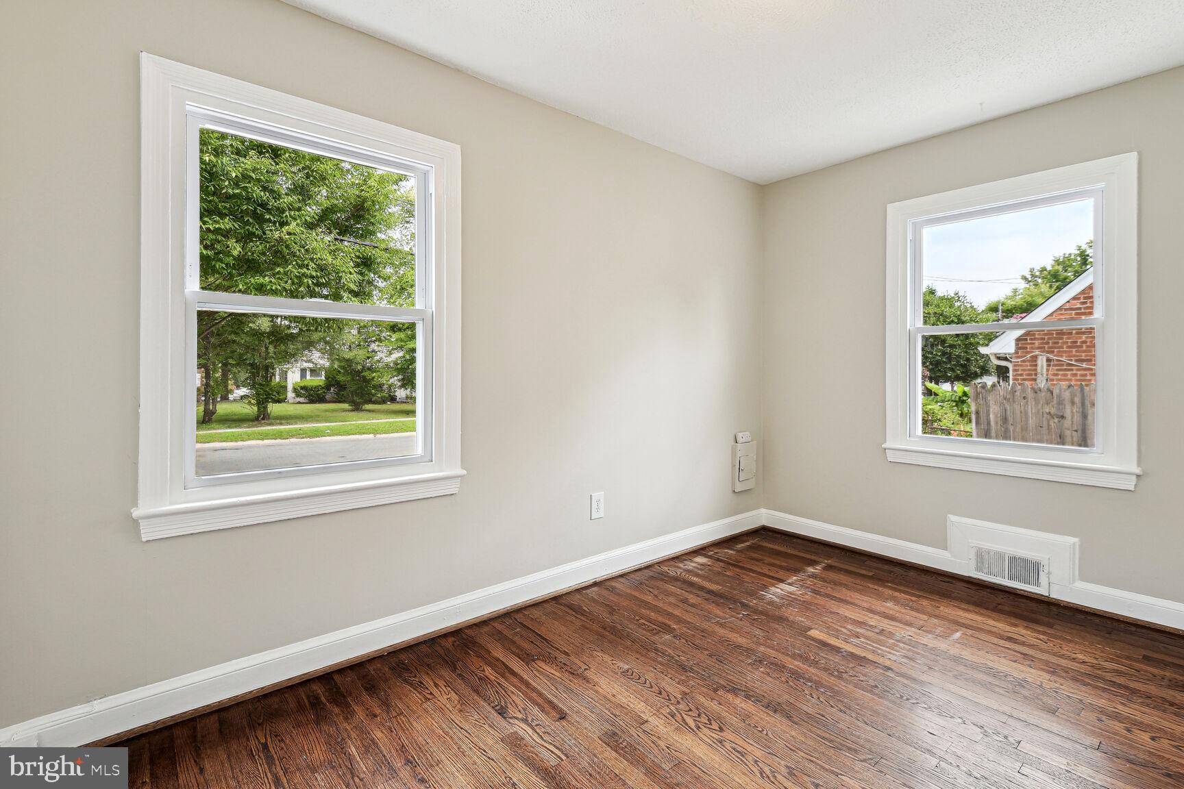 ROCKCREST - Residential Lease