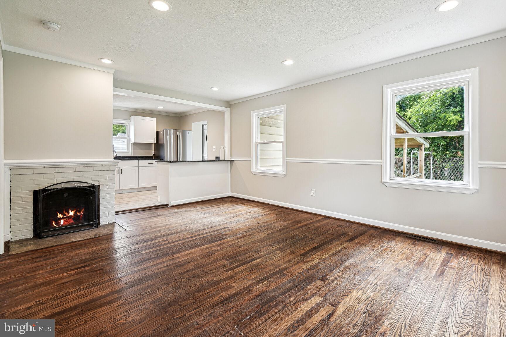 ROCKCREST - Residential Lease