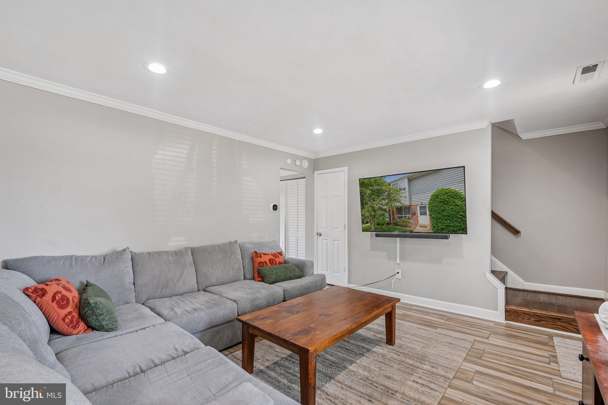 REFLECTION LAKE - Residential Lease
