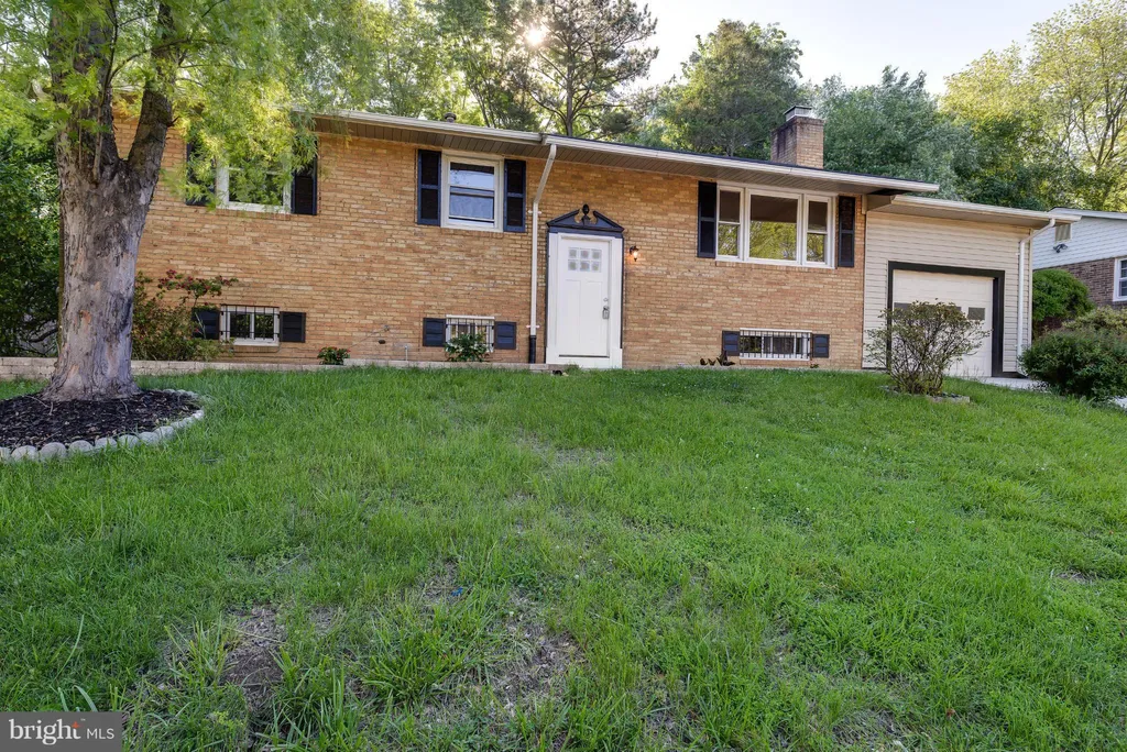 5806 Spell Road, Clinton, MD 20735