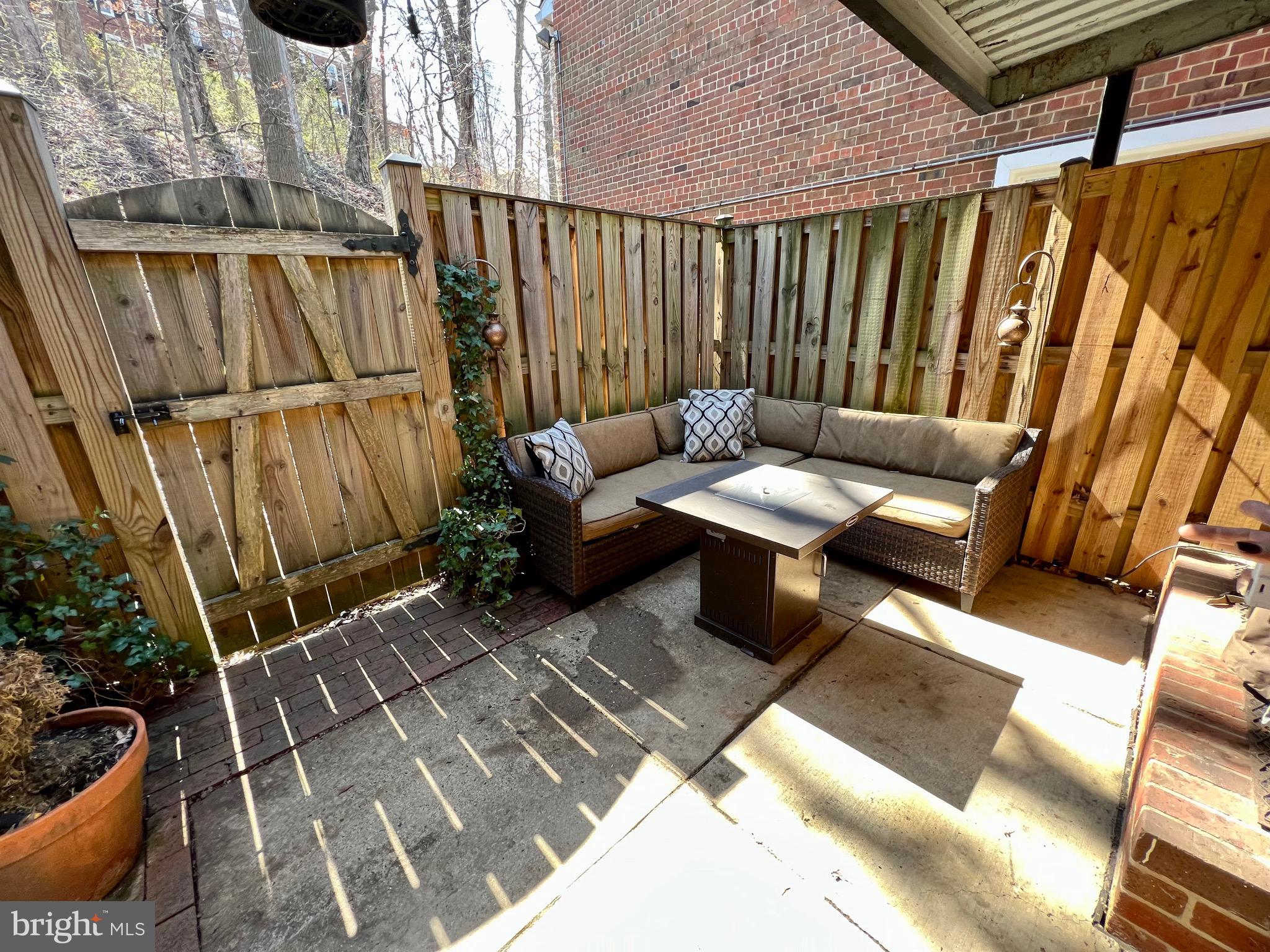 THE ARLINGTON - Residential