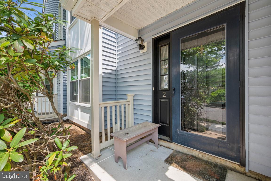 2 WASHINGTON COURT