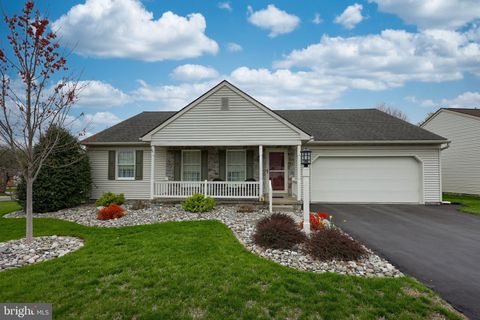 Photo of 1623 Fellowship Drive, LANCASTER, PA 17601 (MLS # PALA2070104)