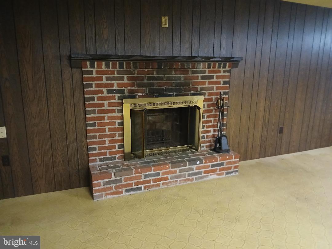 RIDLEY FARMS - Residential