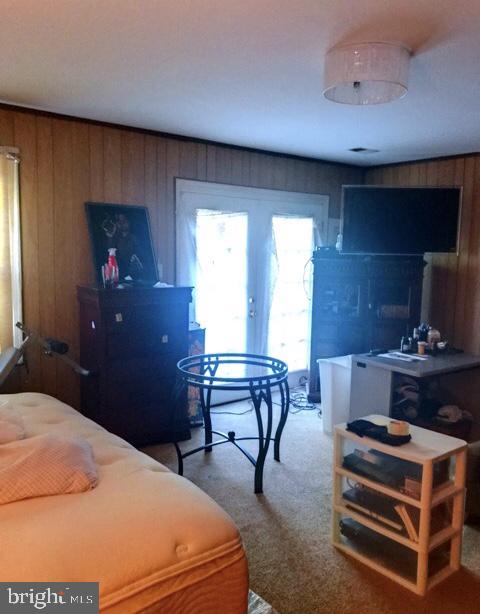 HILLCREST TOWNE - Residential