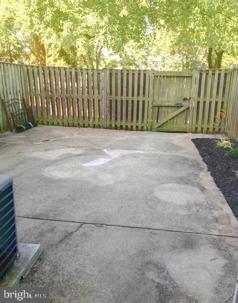 HILLCREST TOWNE - Residential