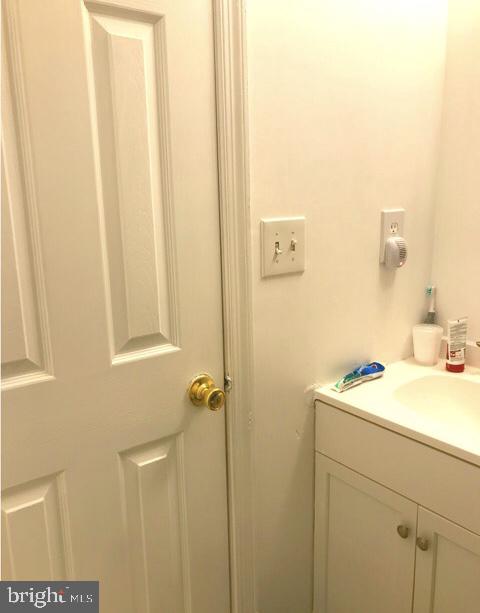 HILLCREST TOWNE - Residential