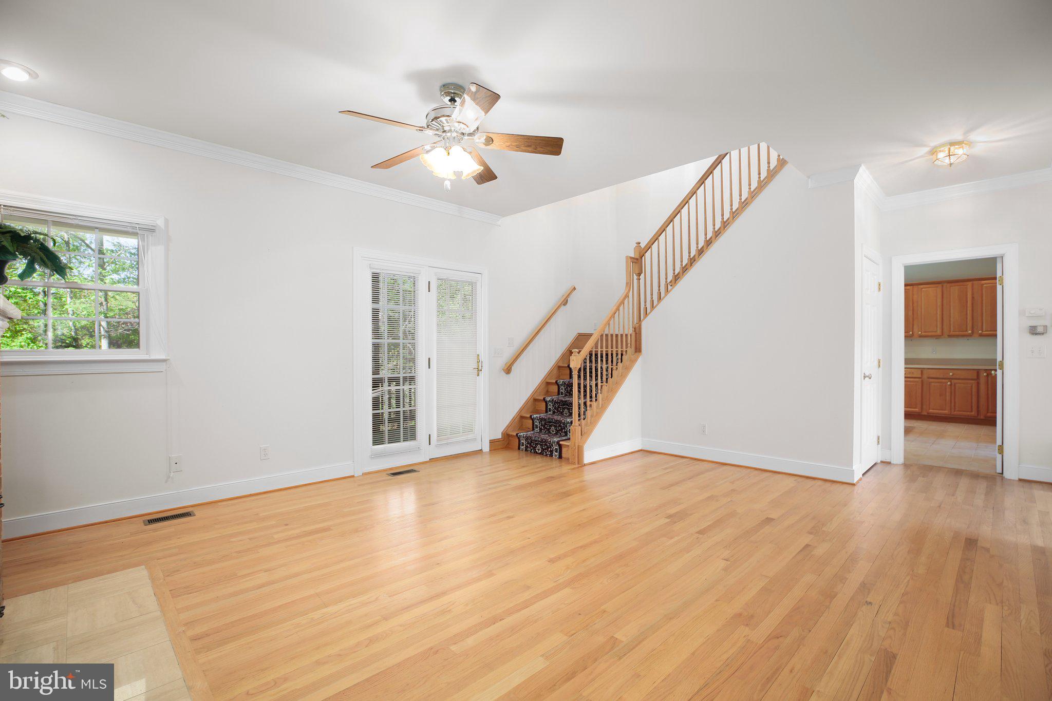 HUNTINGTON HILLS - Residential