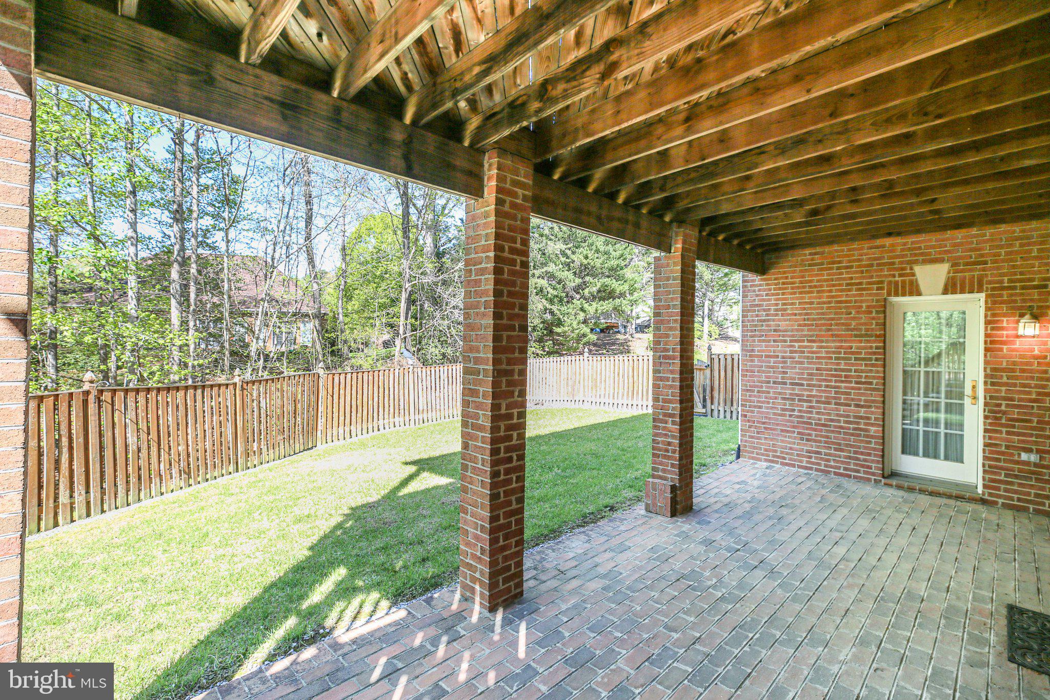 HUNTINGTON HILLS - Residential