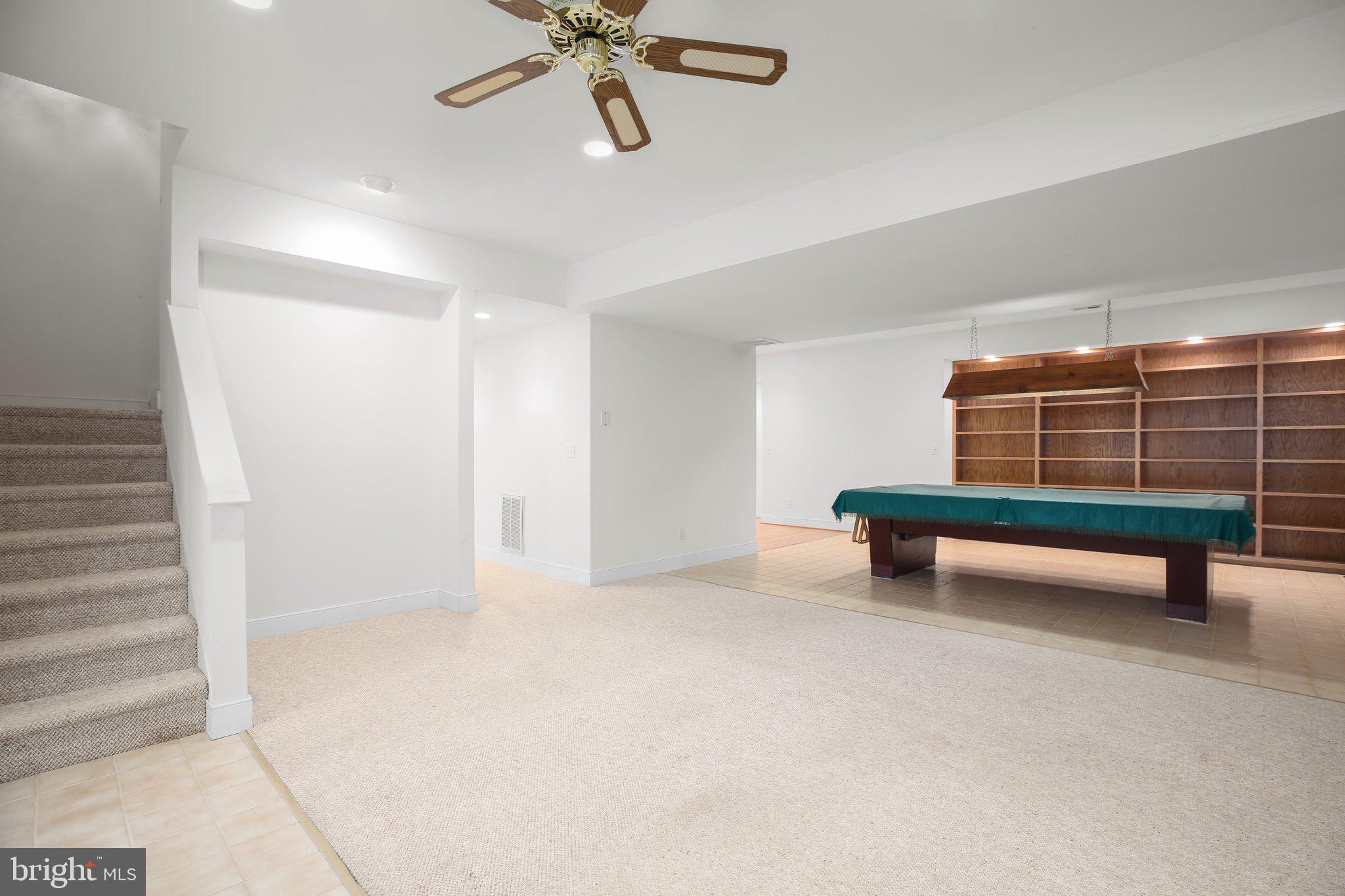 HUNTINGTON HILLS - Residential