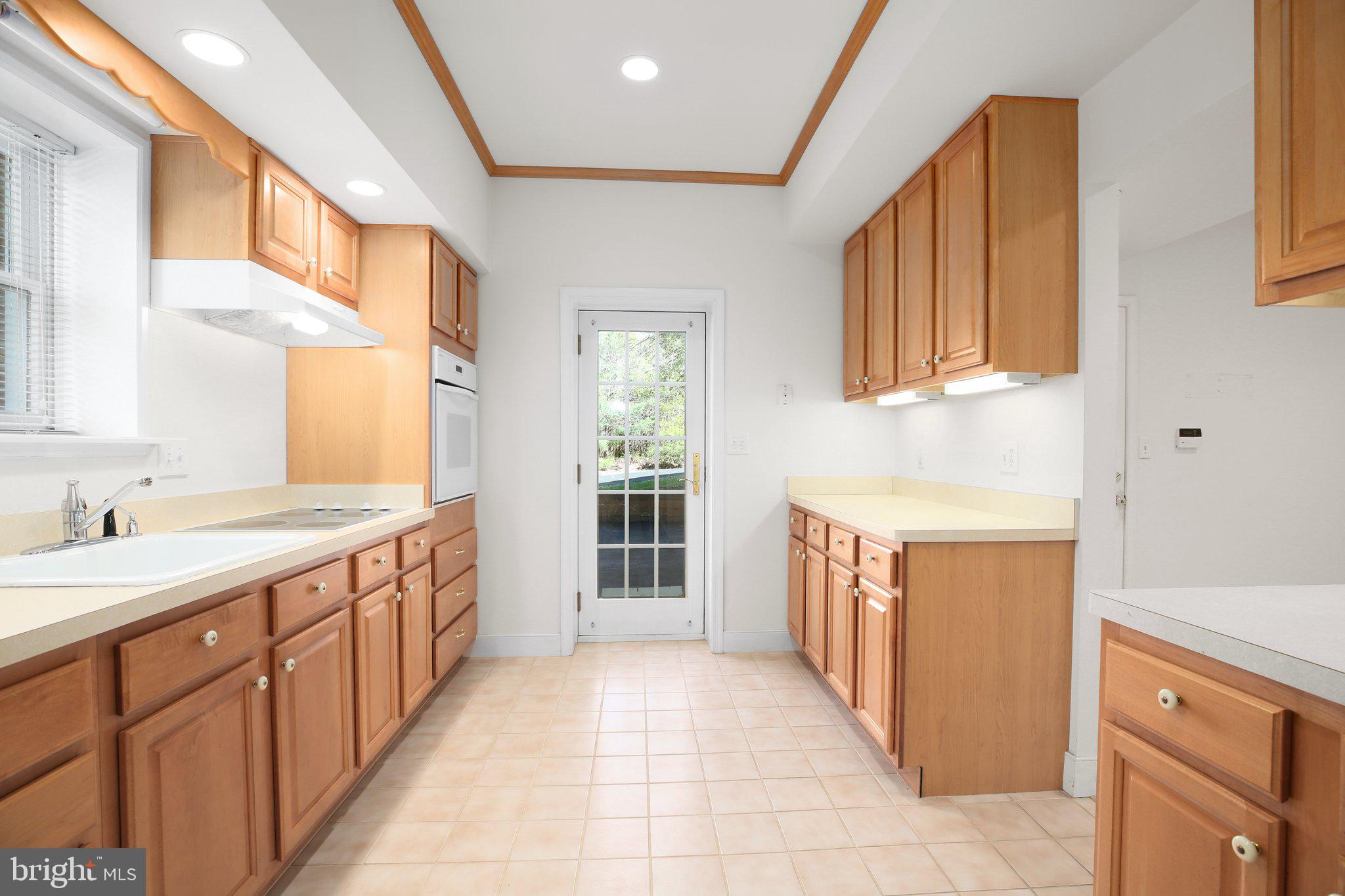 HUNTINGTON HILLS - Residential