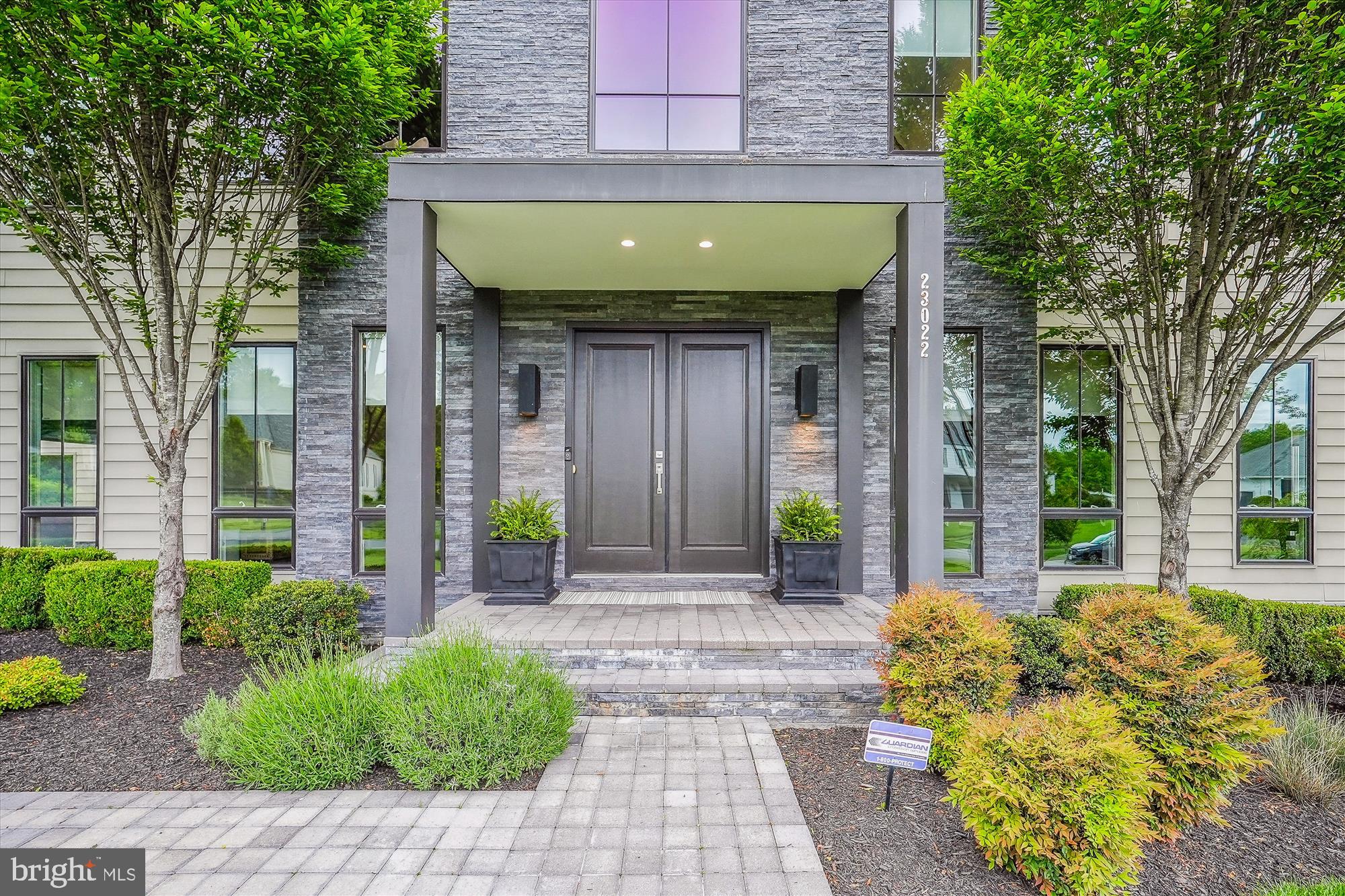 23022 LAVENDER VALLEY COURT