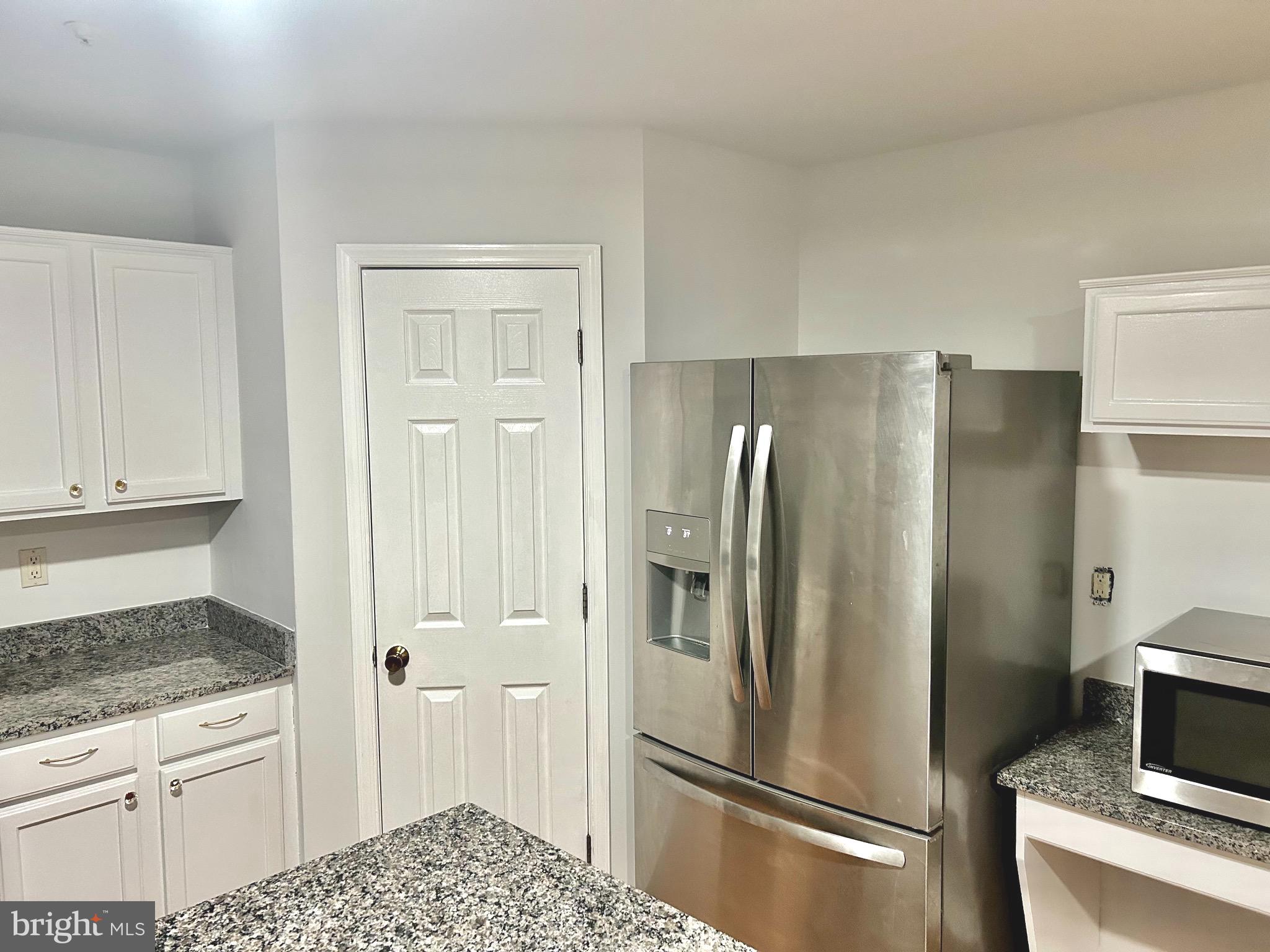 SEVEN OAKS - Residential