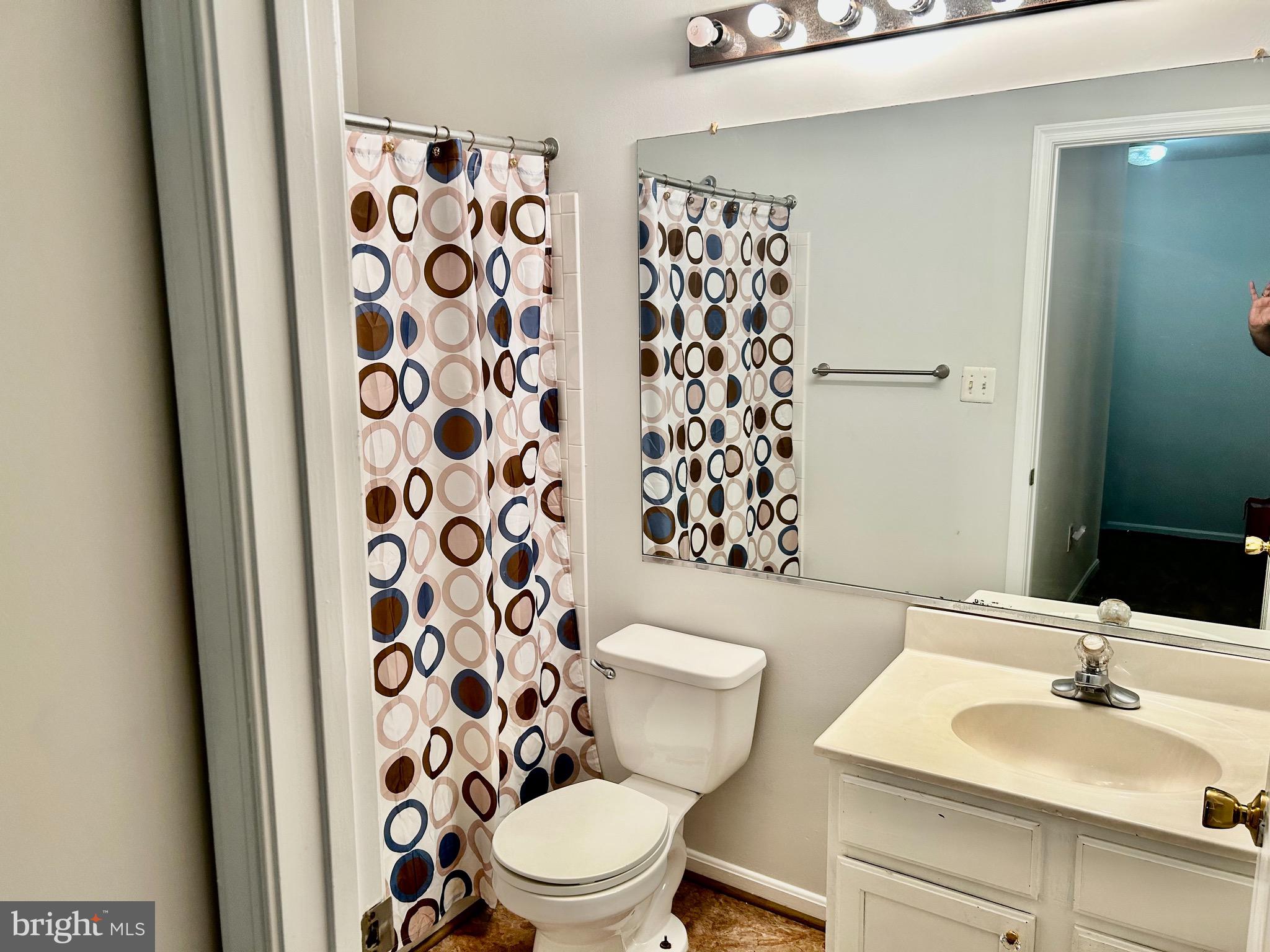 SEVEN OAKS - Residential