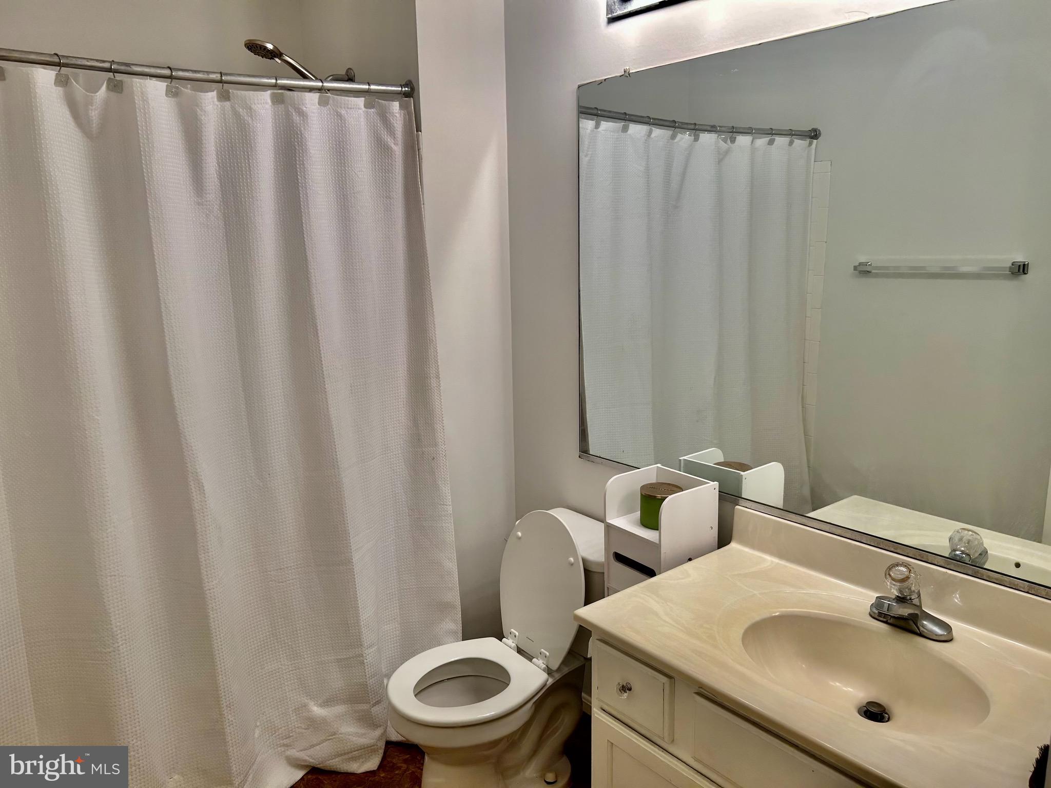 SEVEN OAKS - Residential