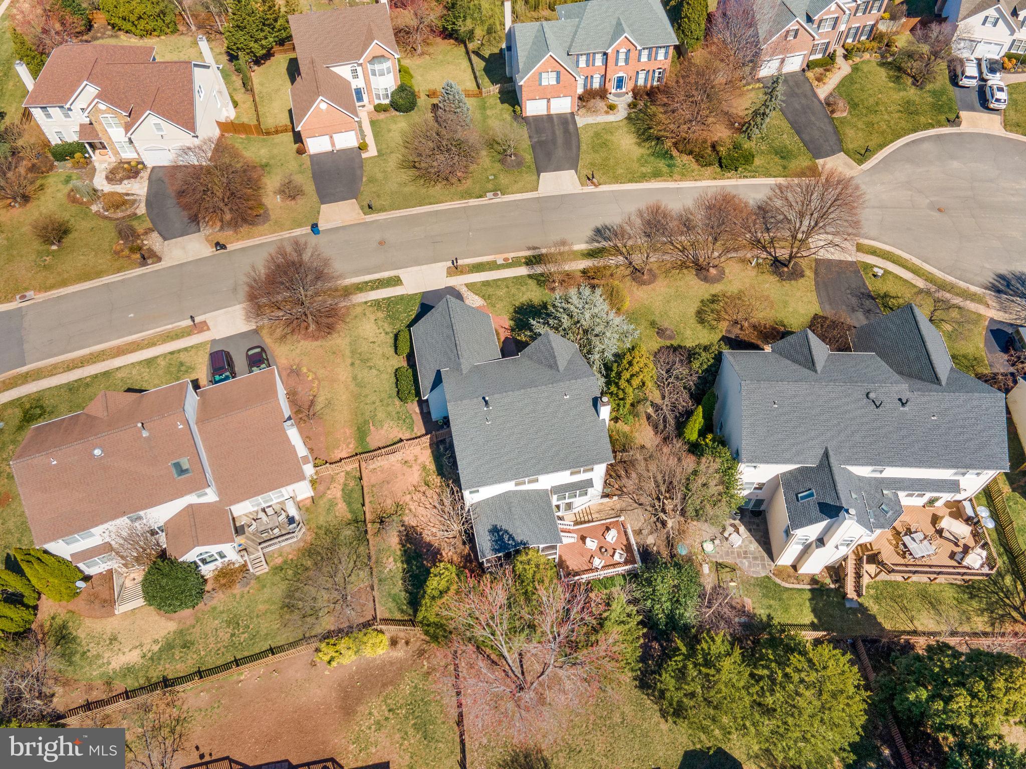 FARMWELL HUNT - Residential