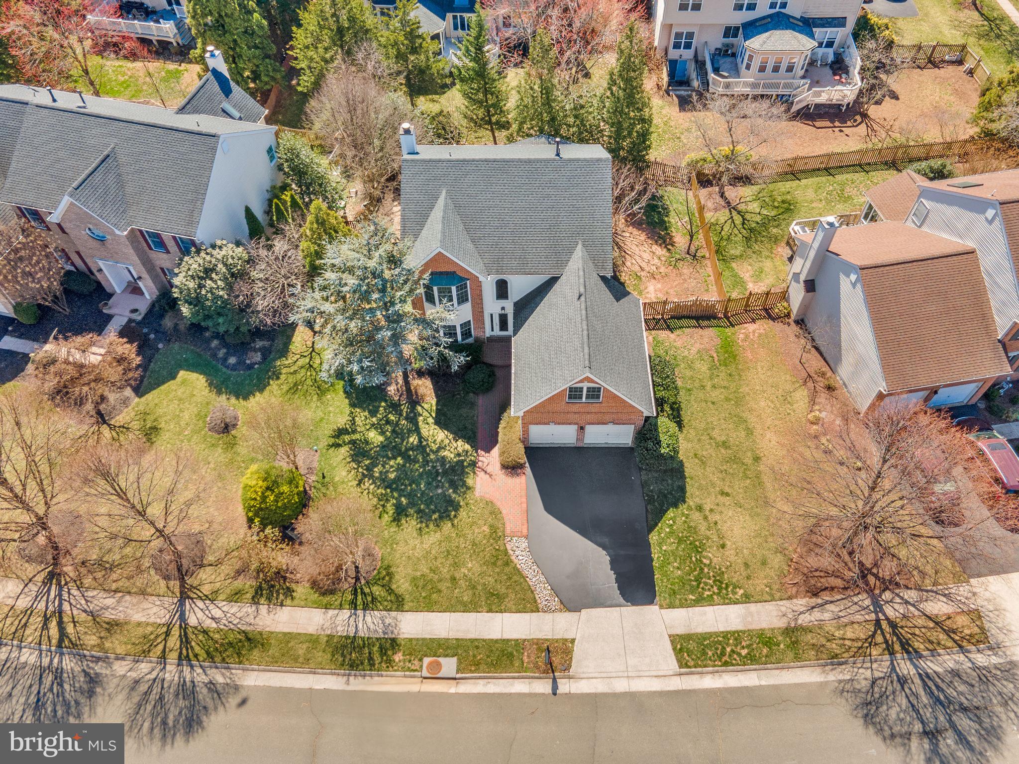 FARMWELL HUNT - Residential