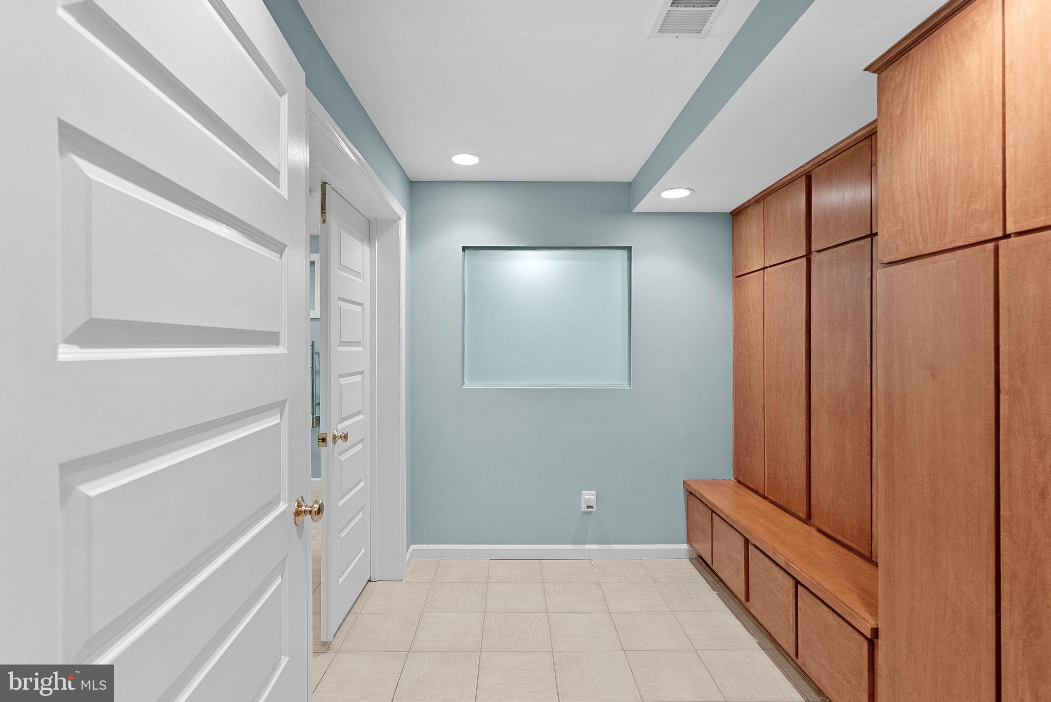 FARMWELL HUNT - Residential