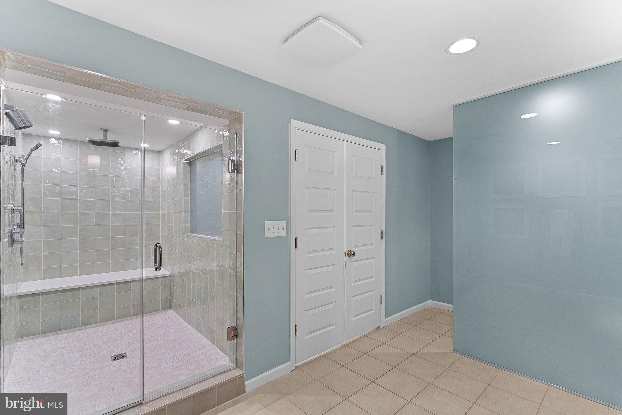 FARMWELL HUNT - Residential