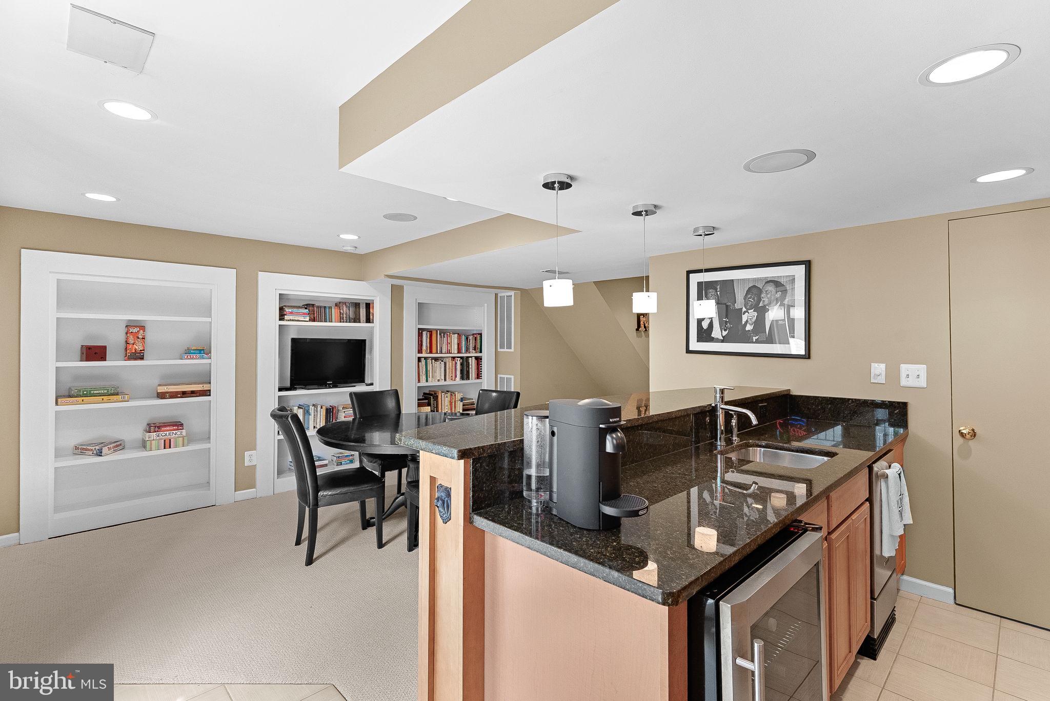 FARMWELL HUNT - Residential