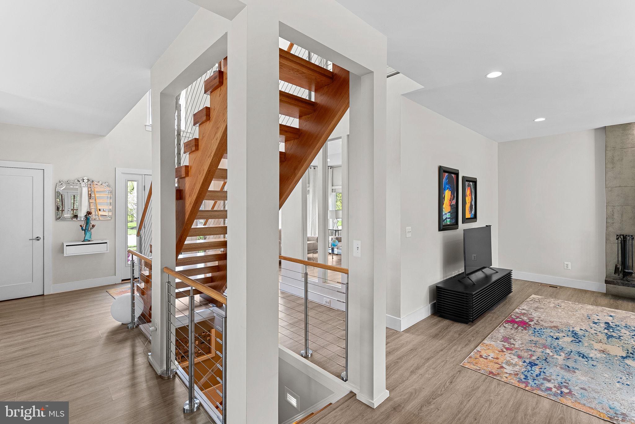 FARMWELL HUNT - Residential