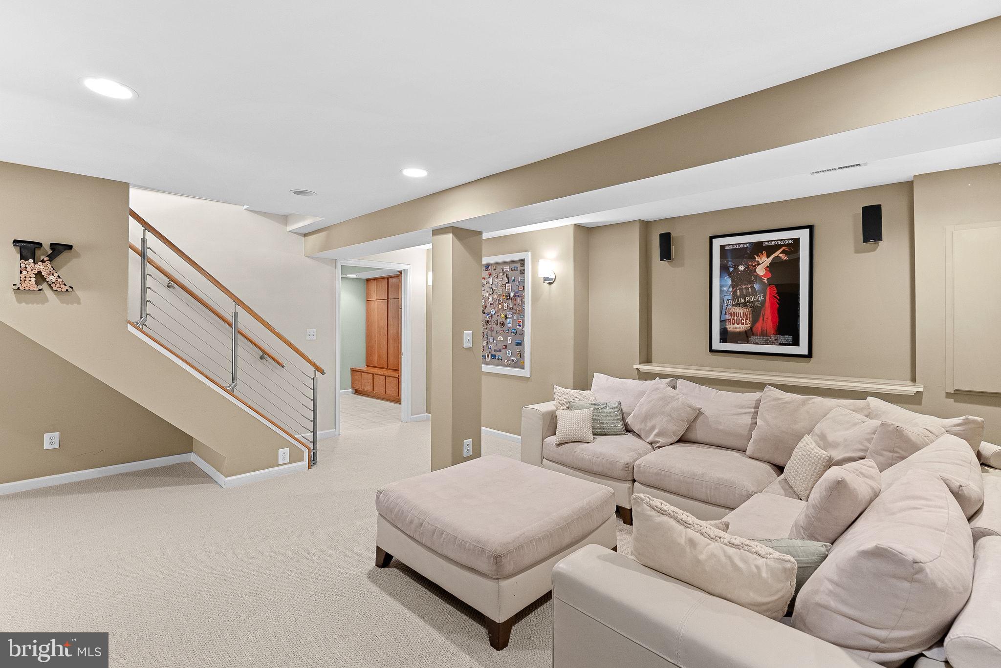 FARMWELL HUNT - Residential