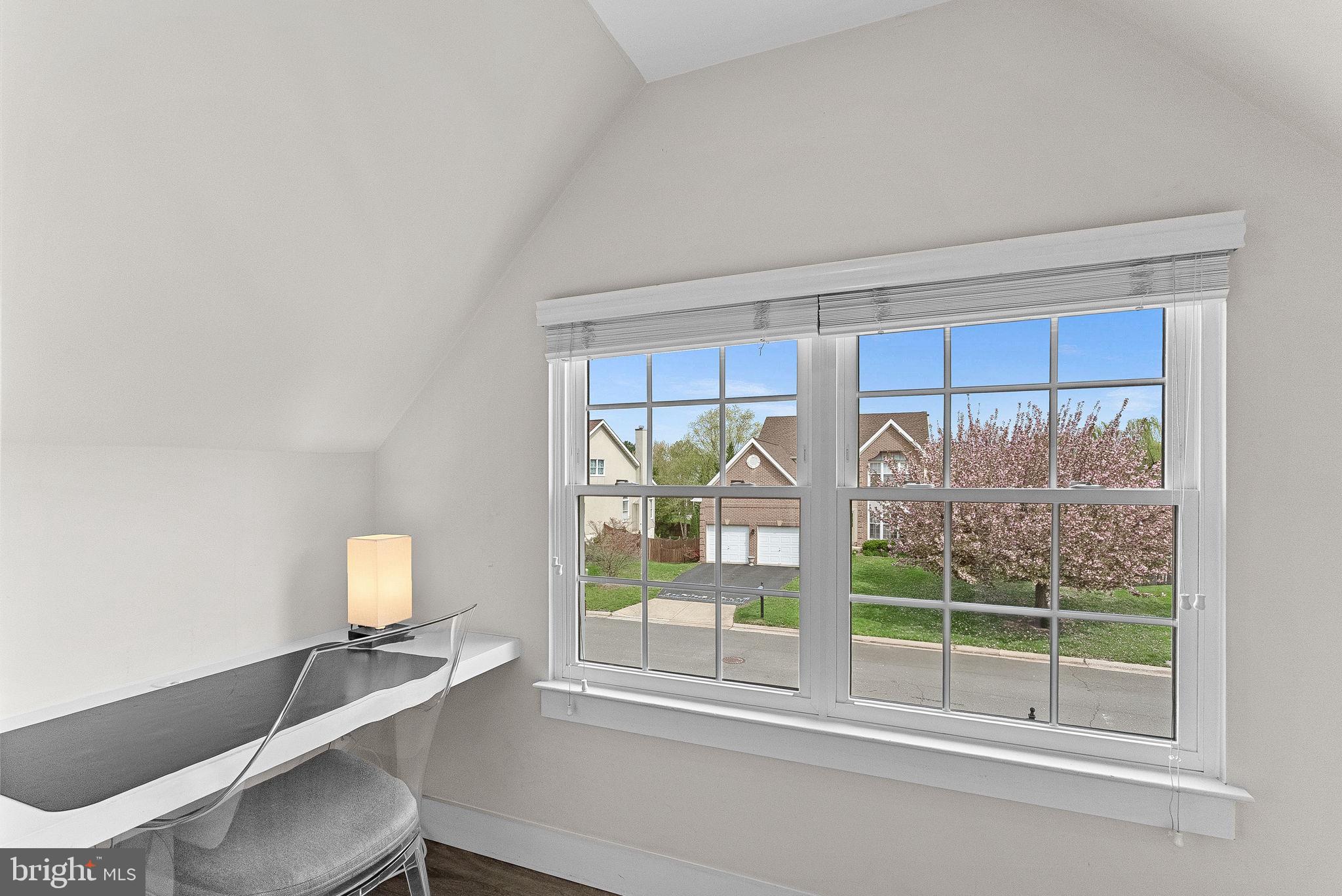 FARMWELL HUNT - Residential