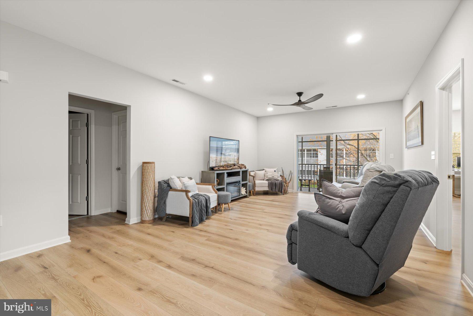 VILLAS AT BAY CROSSING - Residential