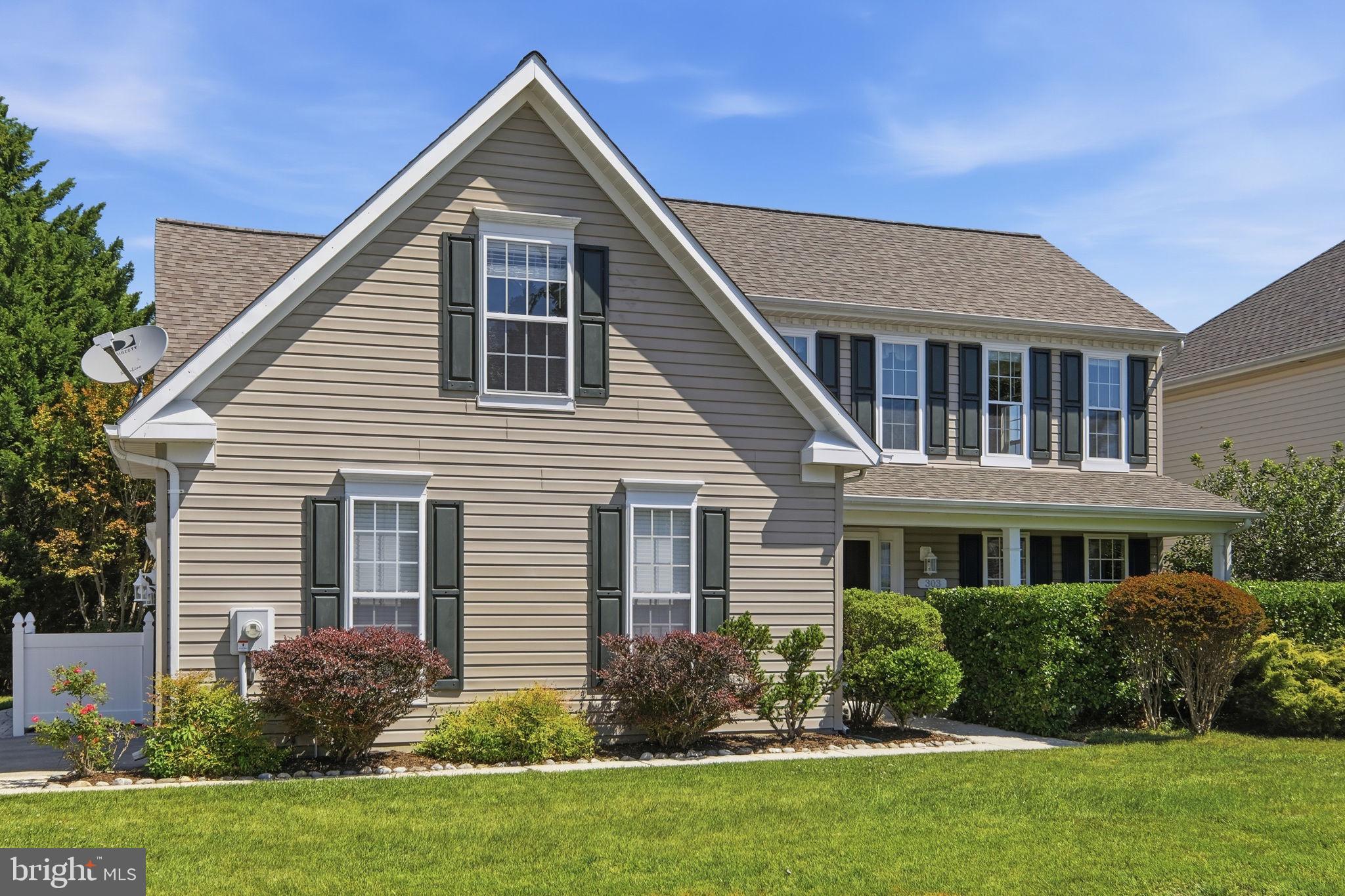 303 CREEKS END LANE