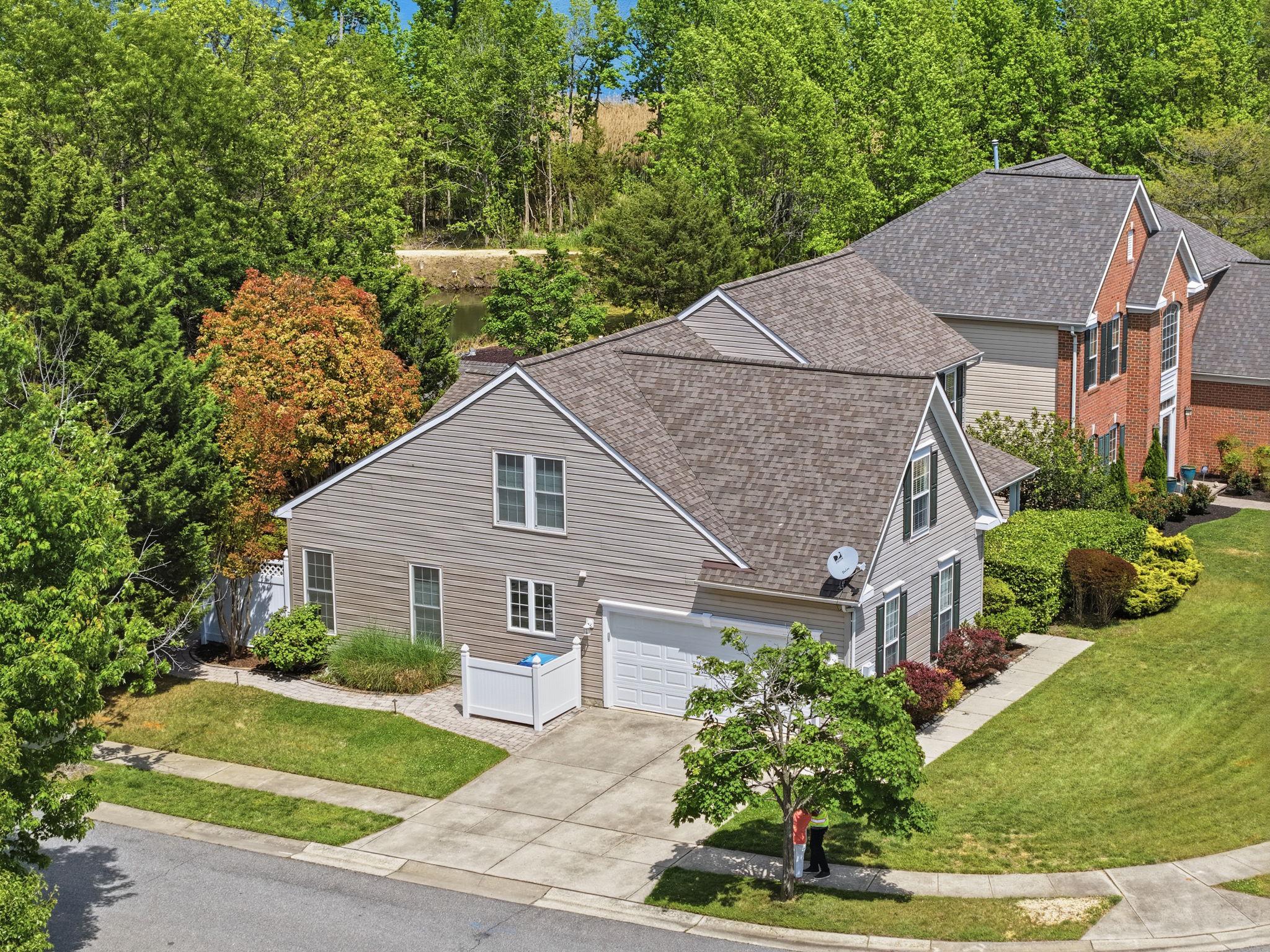303 CREEKS END LANE