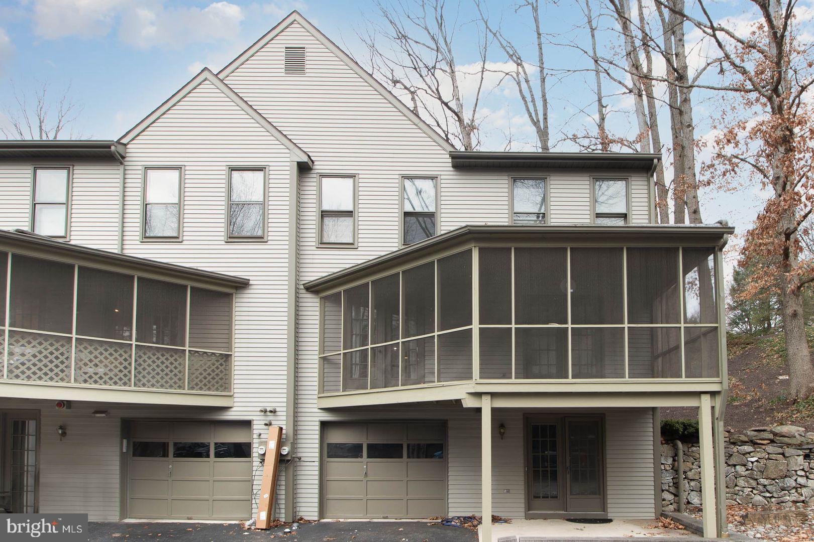 OAKMONT - Residential Lease