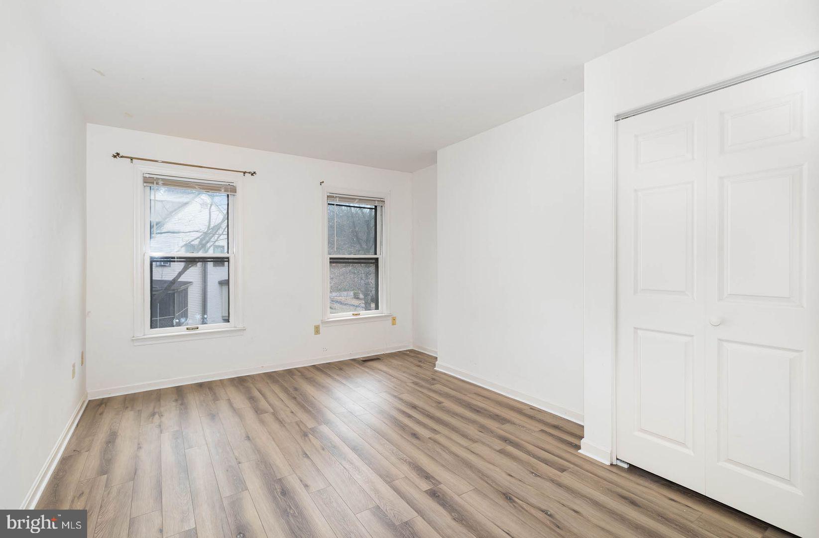 OAKMONT - Residential Lease