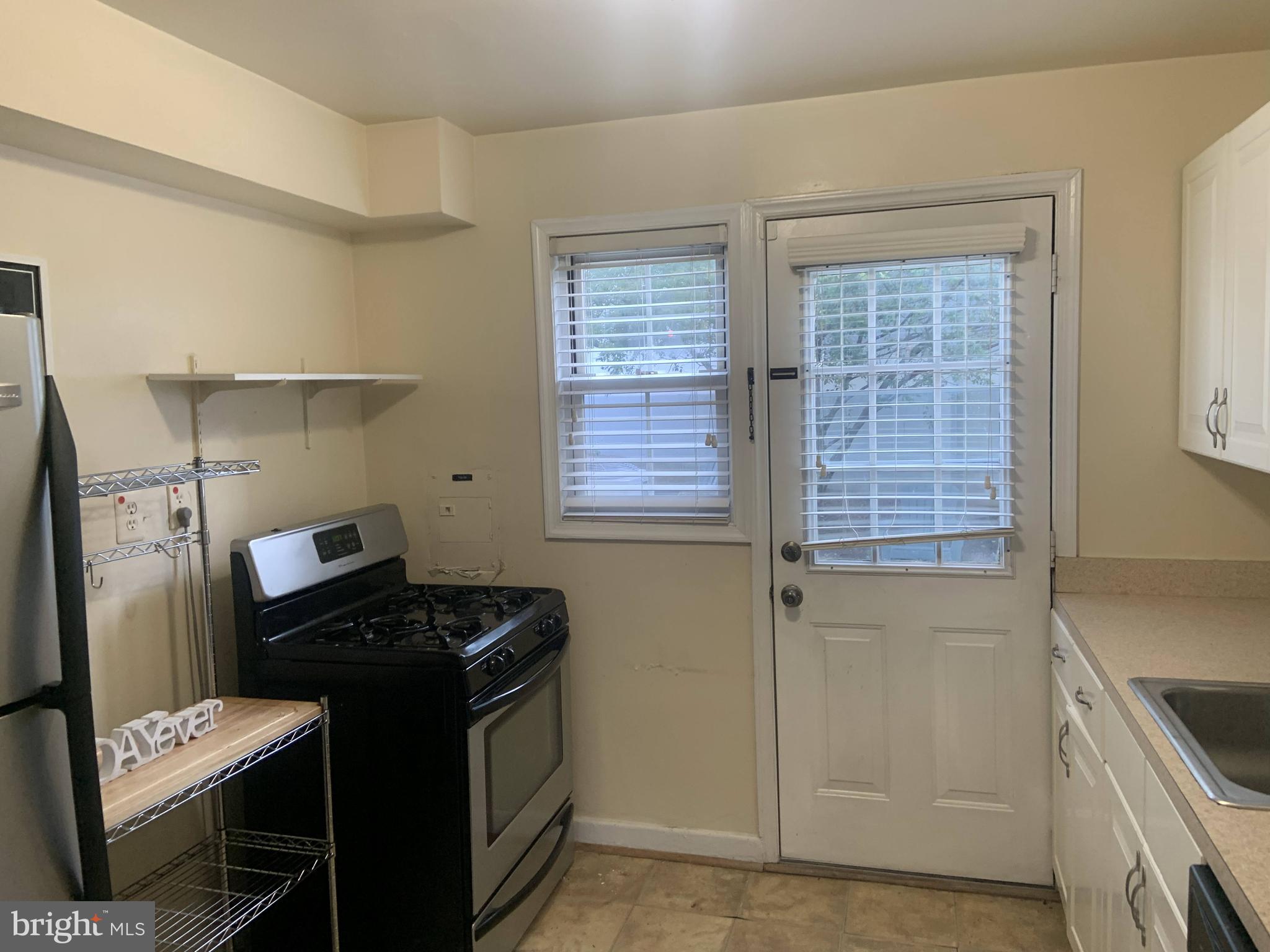 ASHTON HEIGHTS - Residential Lease