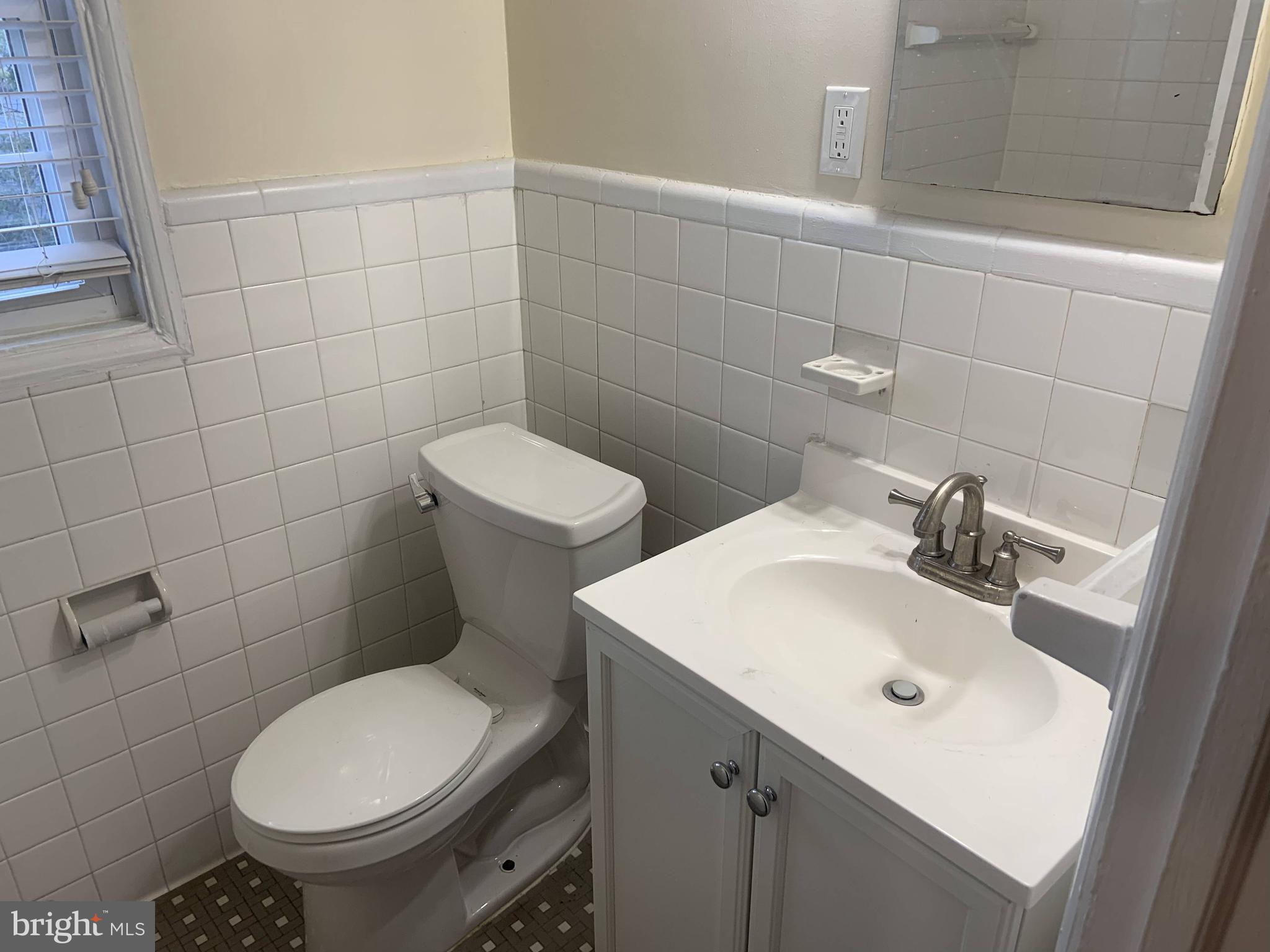 ASHTON HEIGHTS - Residential Lease