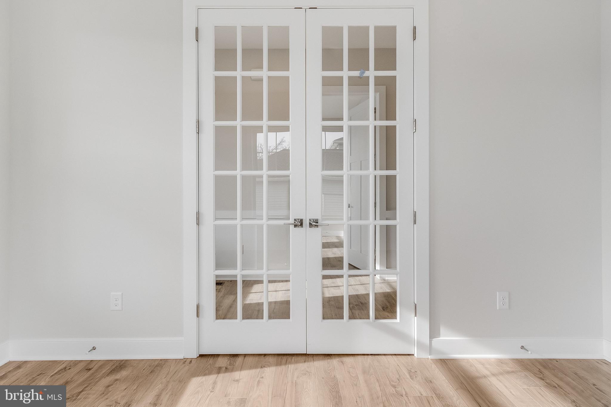 KEEN-WIK - Residential