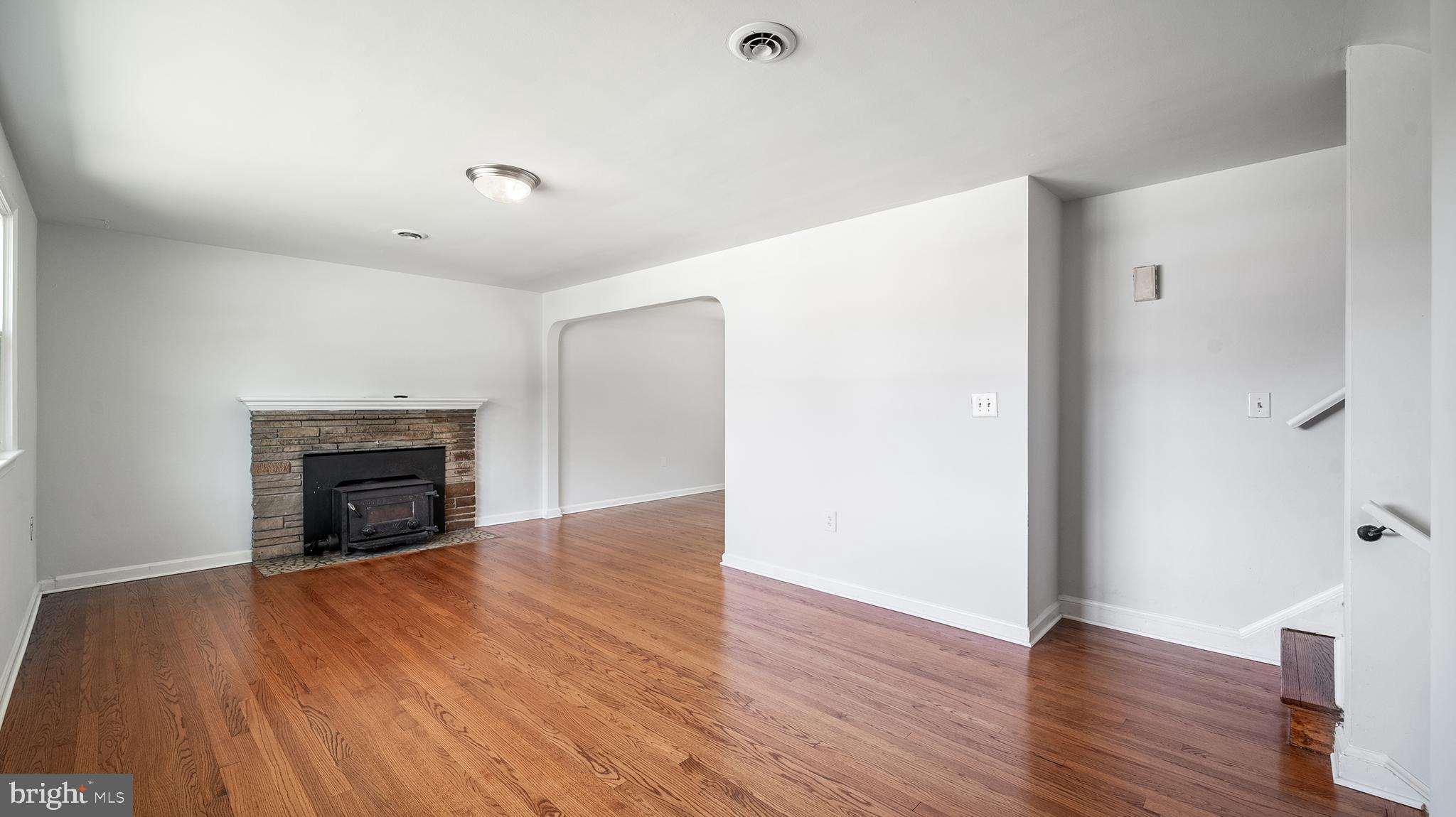 5909 CABLE AVENUE