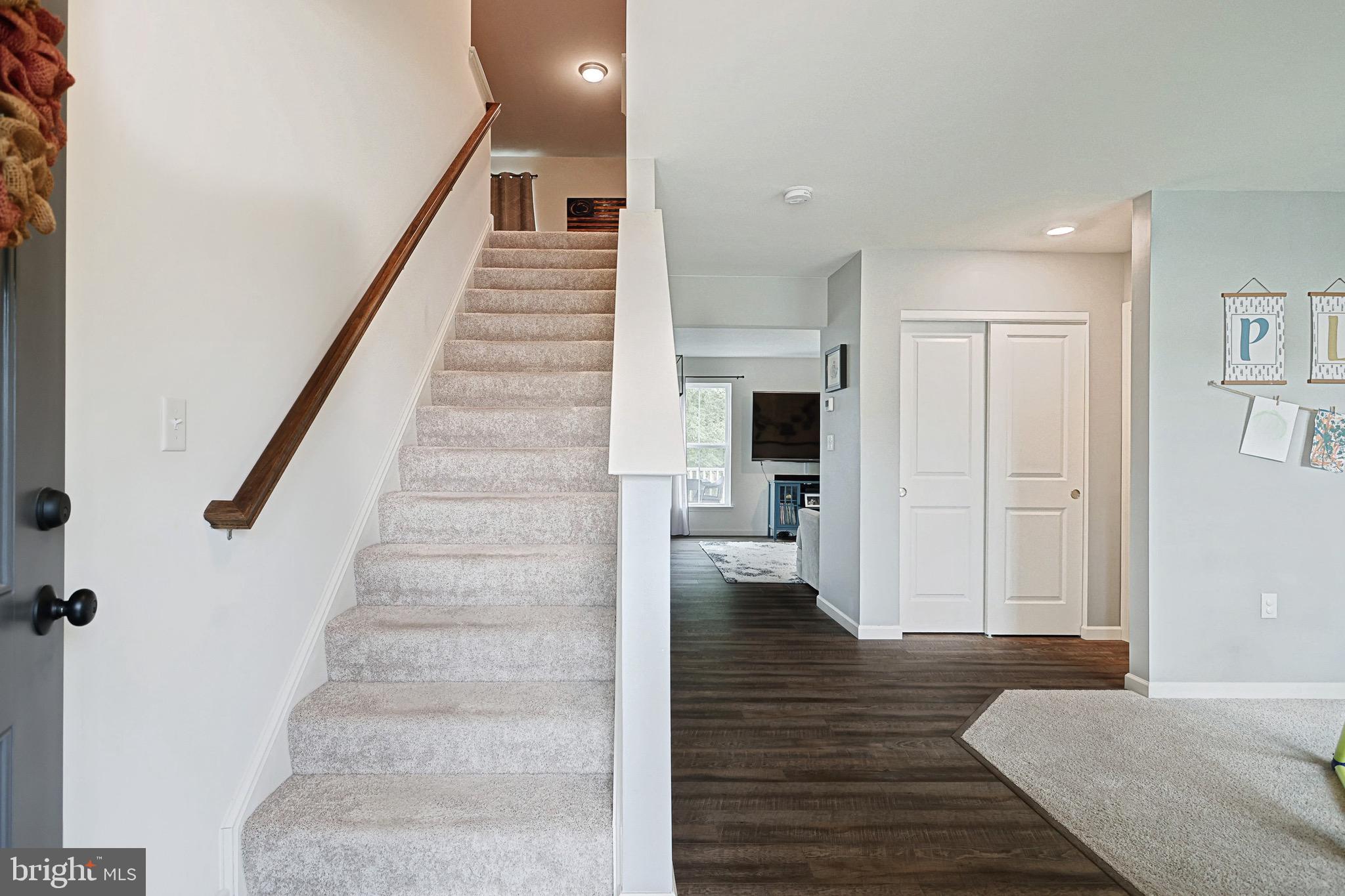 MOUNTAIN CREST ESTATES - Residential