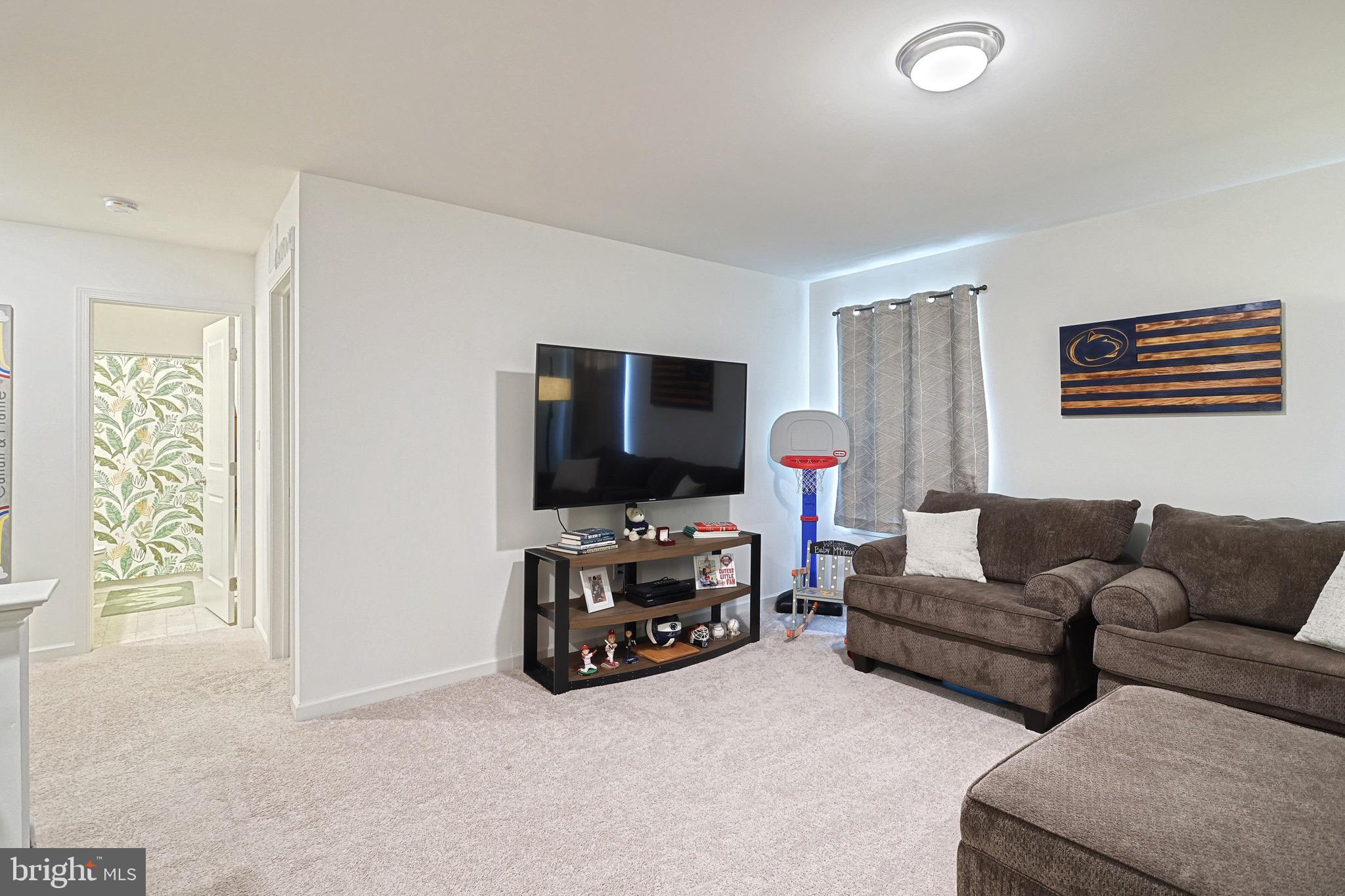 MOUNTAIN CREST ESTATES - Residential