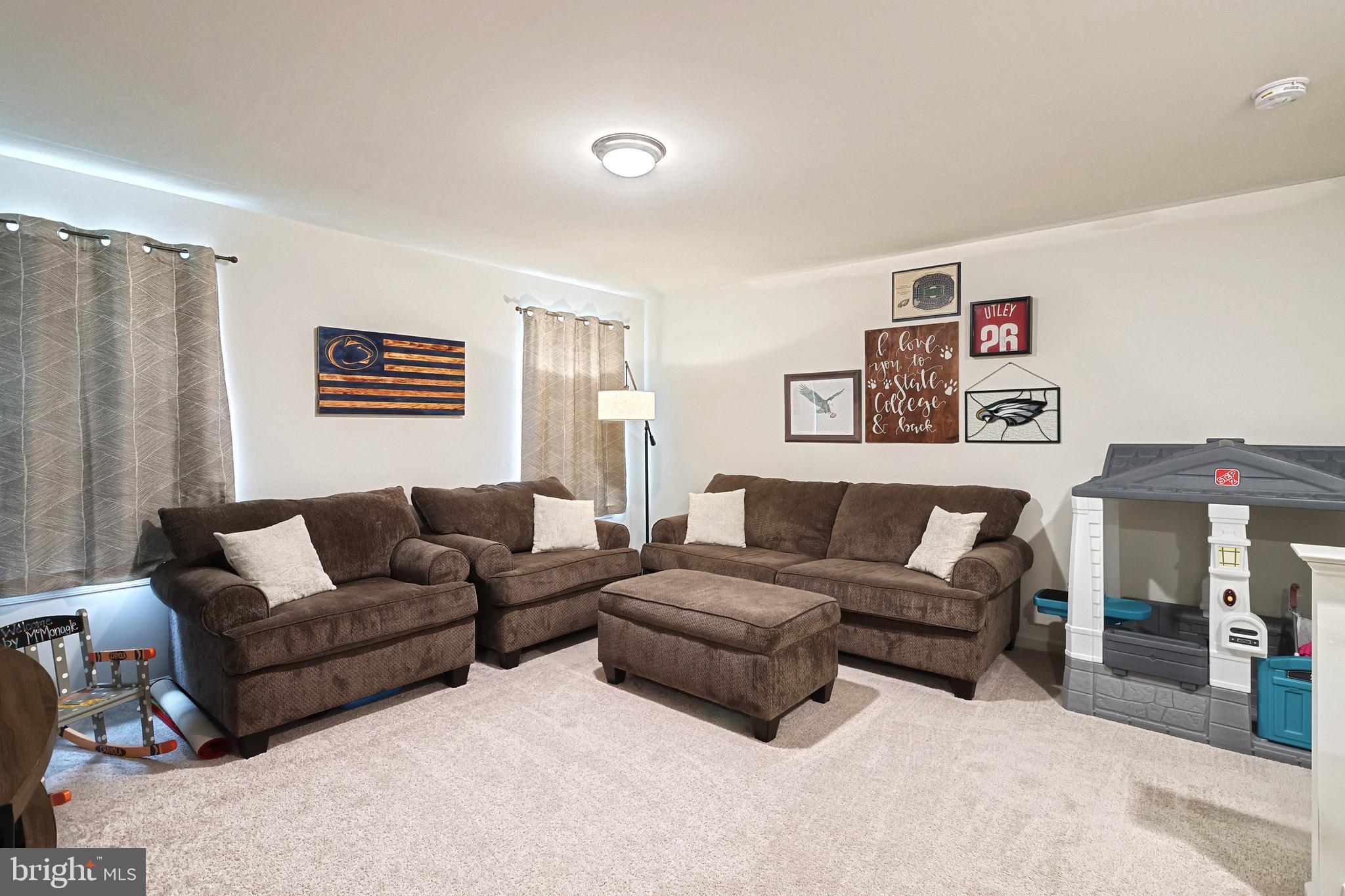 MOUNTAIN CREST ESTATES - Residential