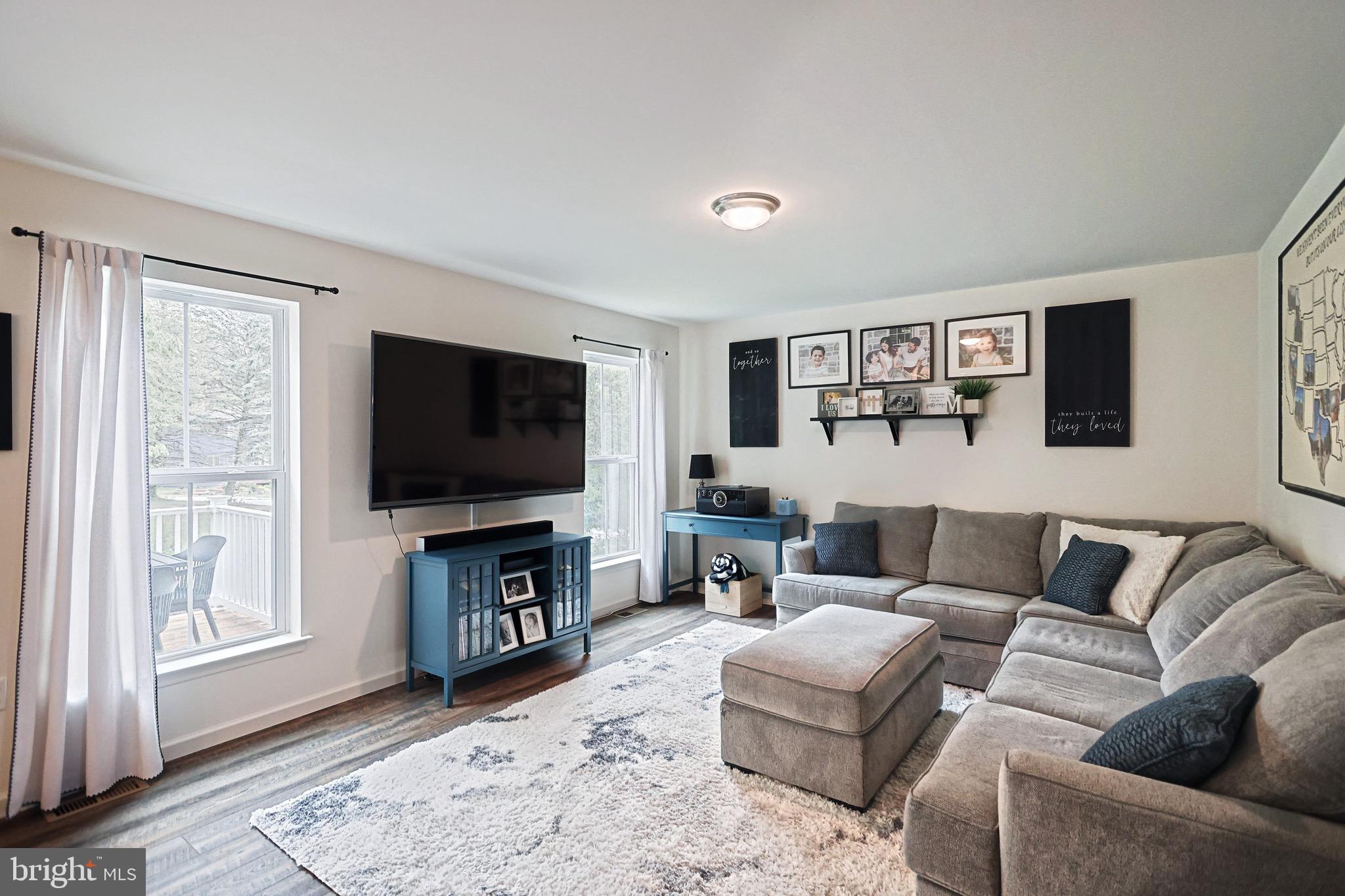 MOUNTAIN CREST ESTATES - Residential