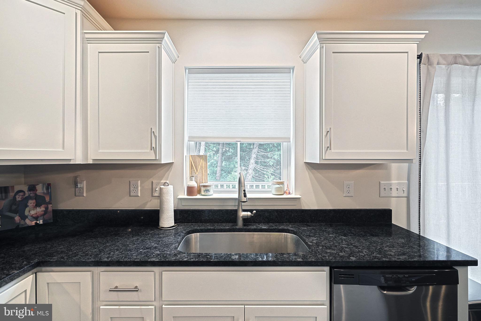 MOUNTAIN CREST ESTATES - Residential