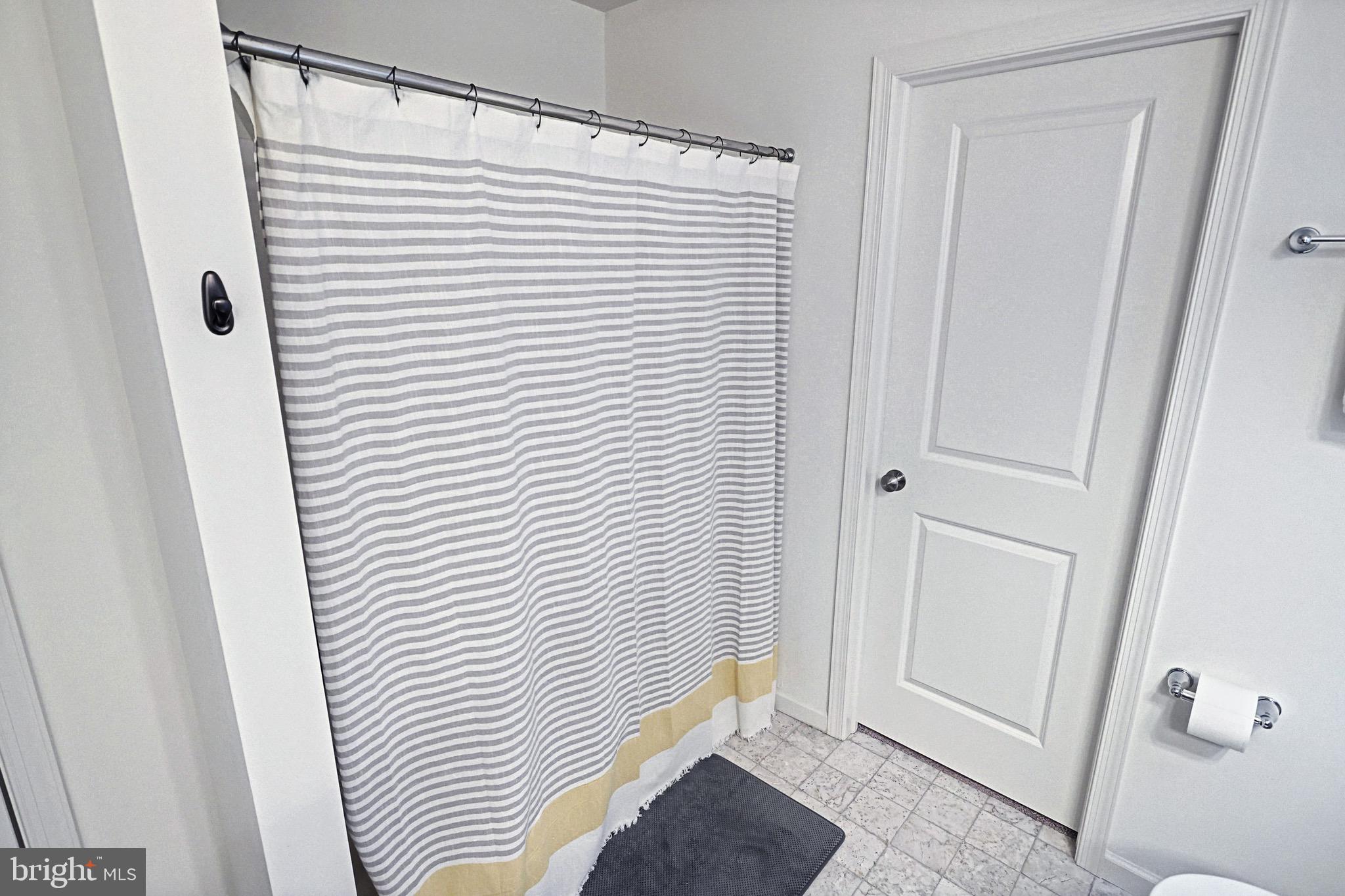 MOUNTAIN CREST ESTATES - Residential