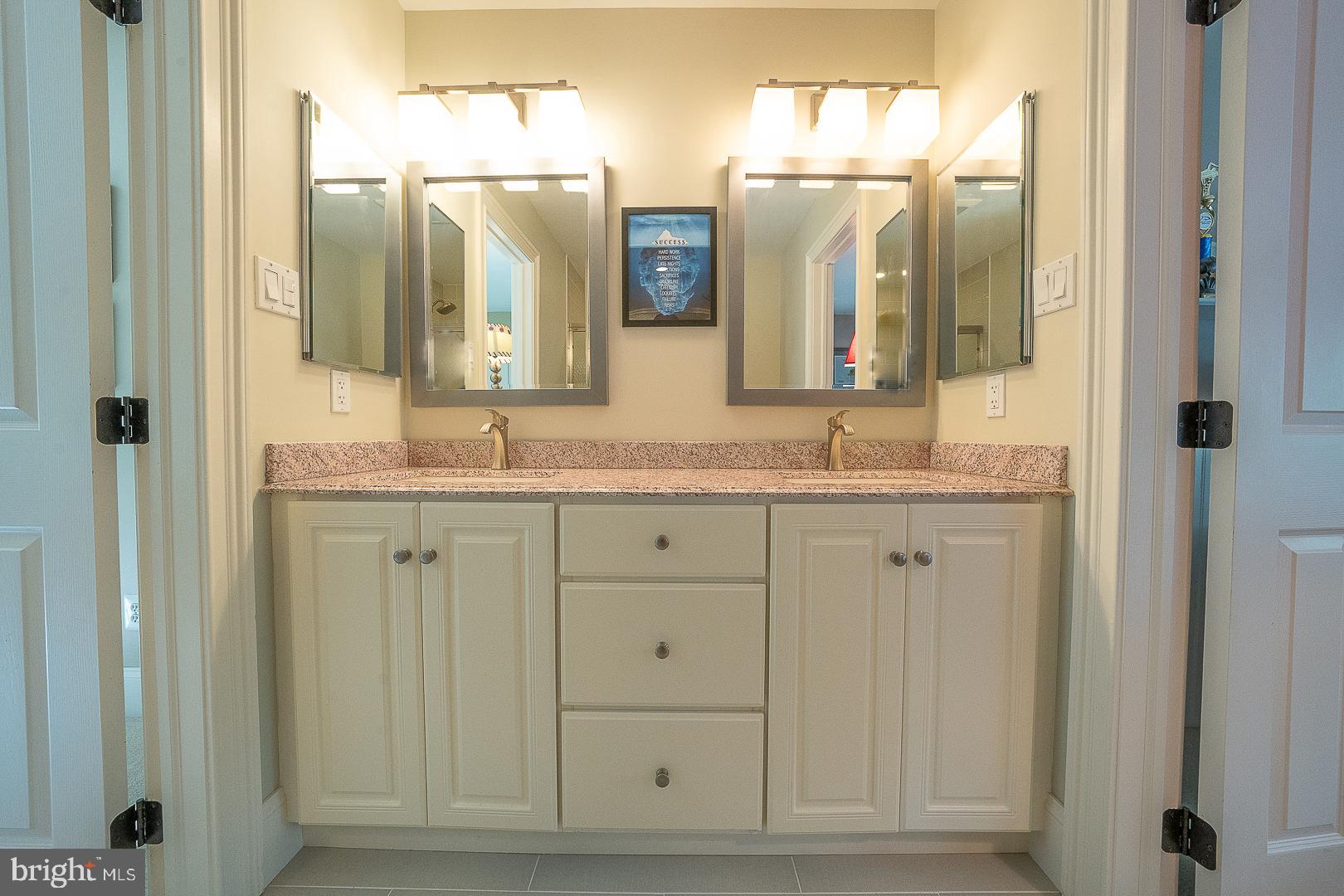 BLACKBERRY HILL - Residential