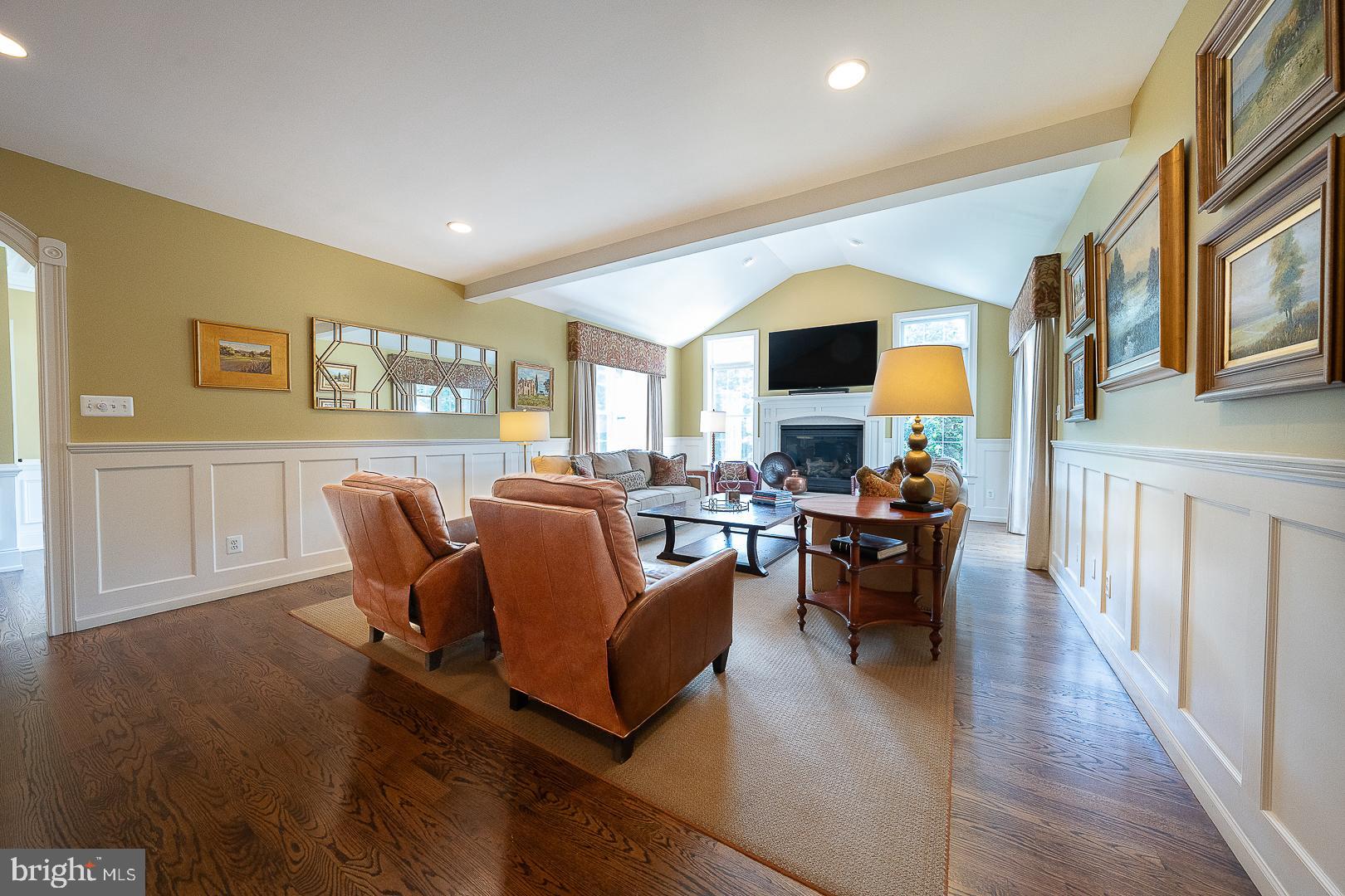 BLACKBERRY HILL - Residential