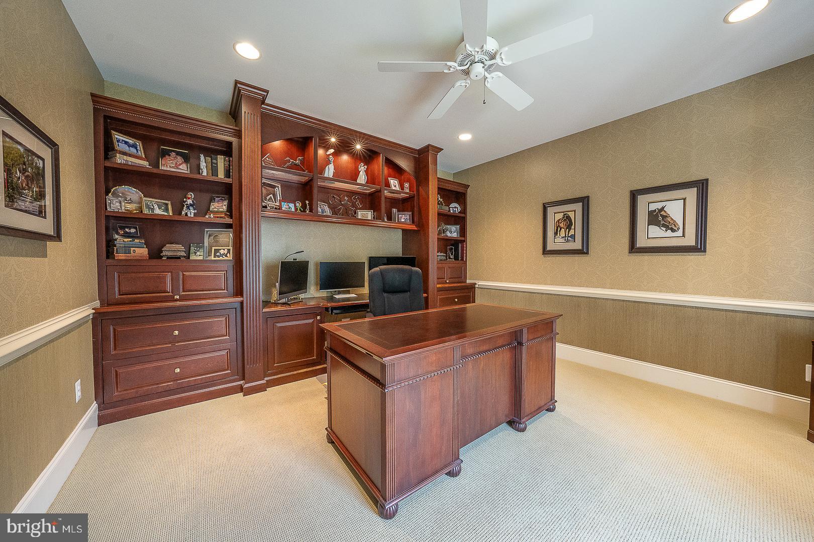 BLACKBERRY HILL - Residential