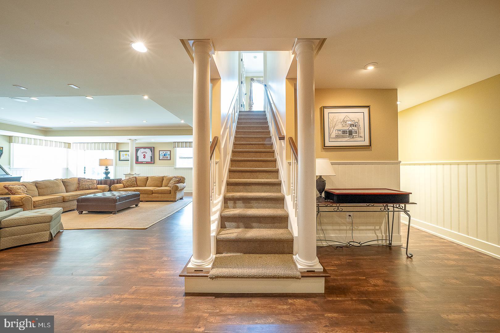 BLACKBERRY HILL - Residential